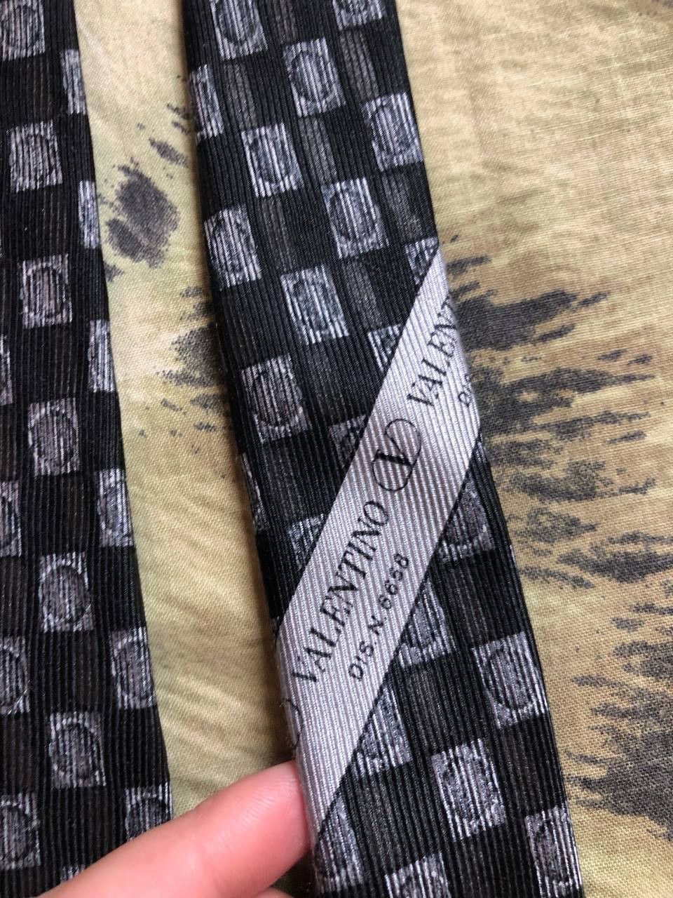 Valentino Valentino Cravatte Men's Luxury Silk Tie Size ONE SIZE - 5 Thumbnail