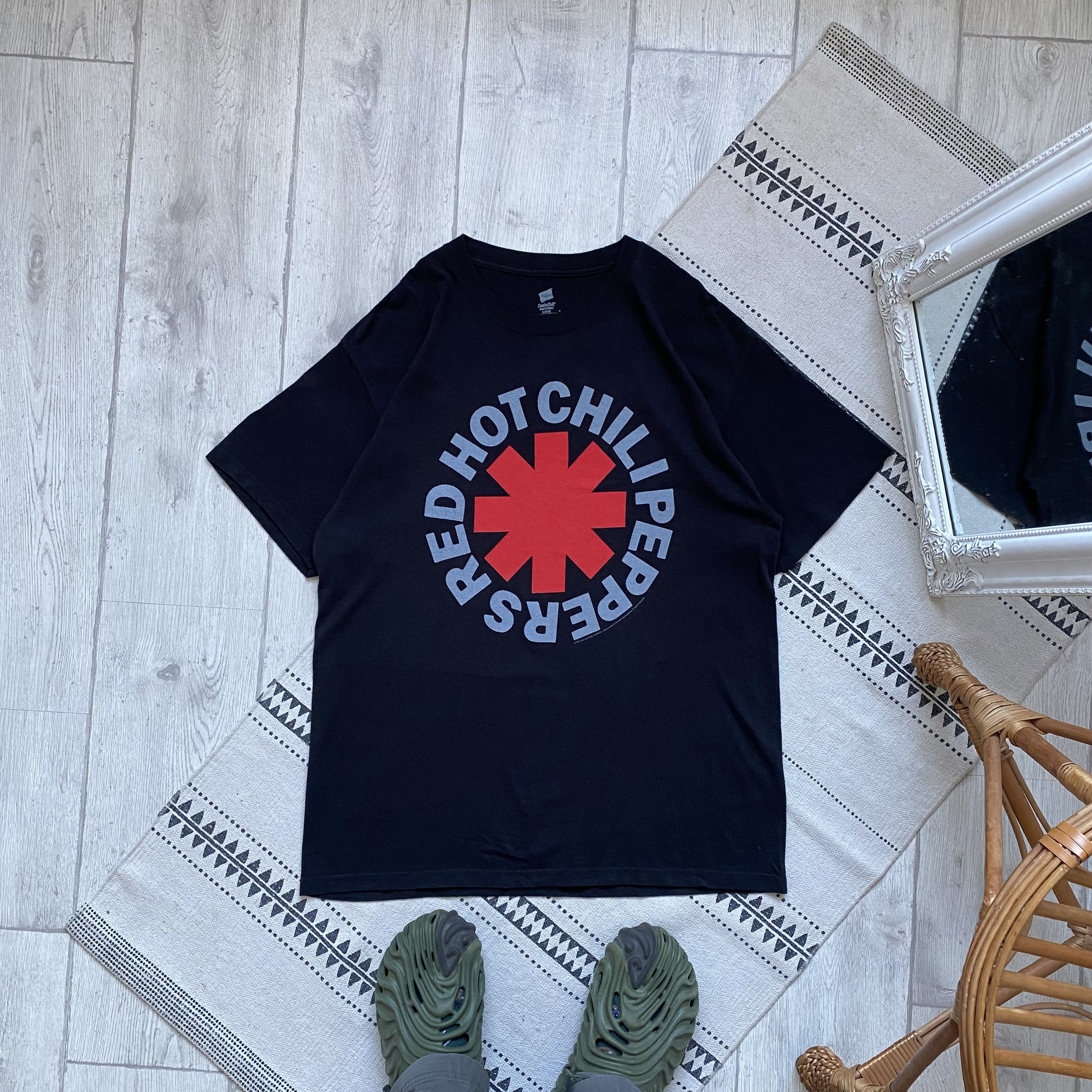 Band Tees 🌶️Vintage Red Hot Chili Peppers Band Tee Y2K Rock T-shirt Size US L / EU 52-54 / 3 - 1 Thumbnail