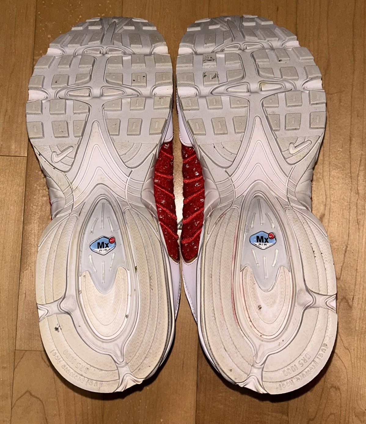 Nike × Supreme Supreme Air Max Red/White Size US 10.5 / EU 43-44 - 7 Thumbnail