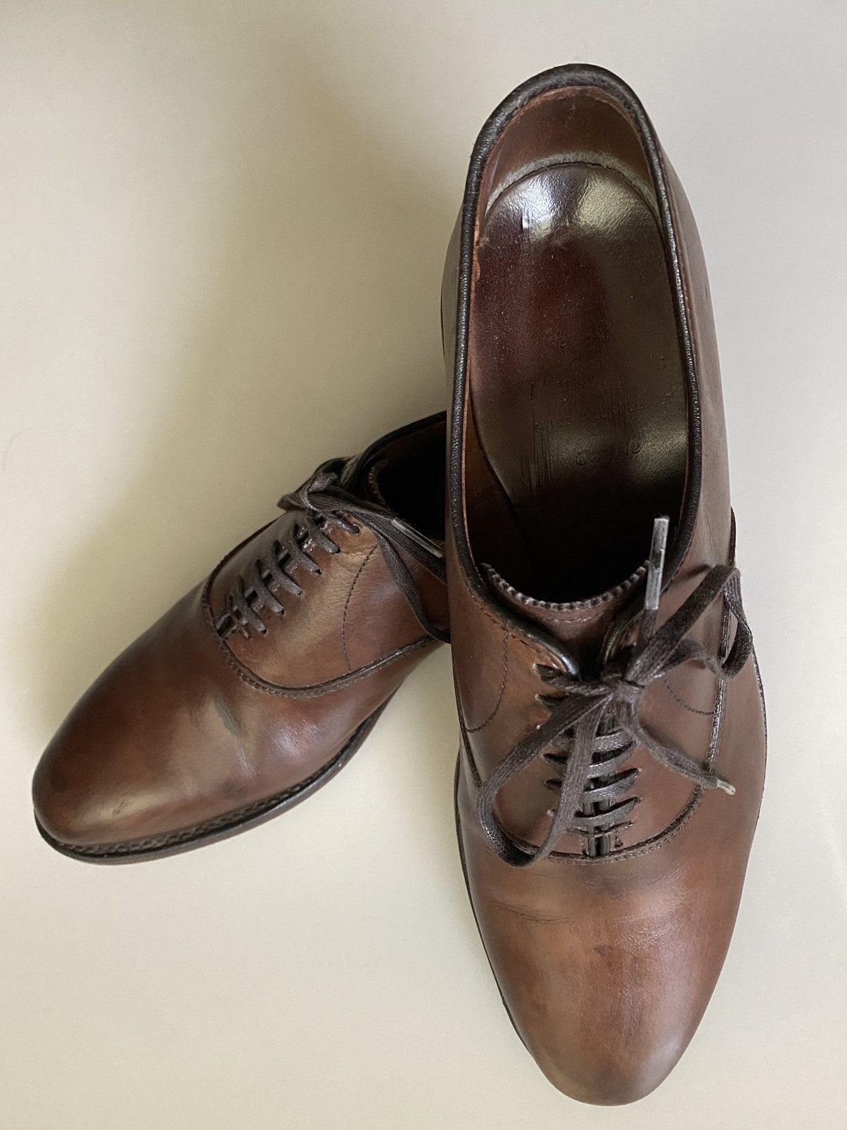 Allen Edmonds Allen Edmonds 🇺🇸 Carlyle Plain-toe oxfords dark chili 8.5 D Size US 8.5 / EU 41-42 - 1 Thumbnail