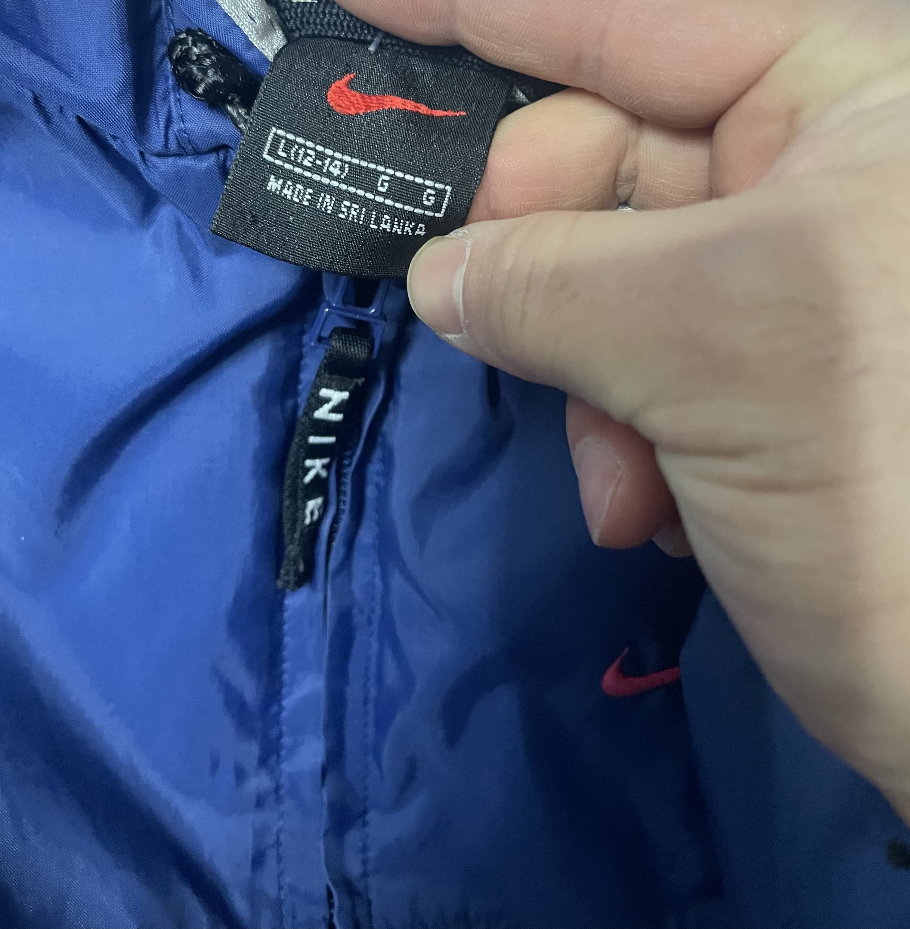 Nike Vintage Nike Blue Red Windbreaker Size US L / EU 52-54 / 3 - 3 Thumbnail