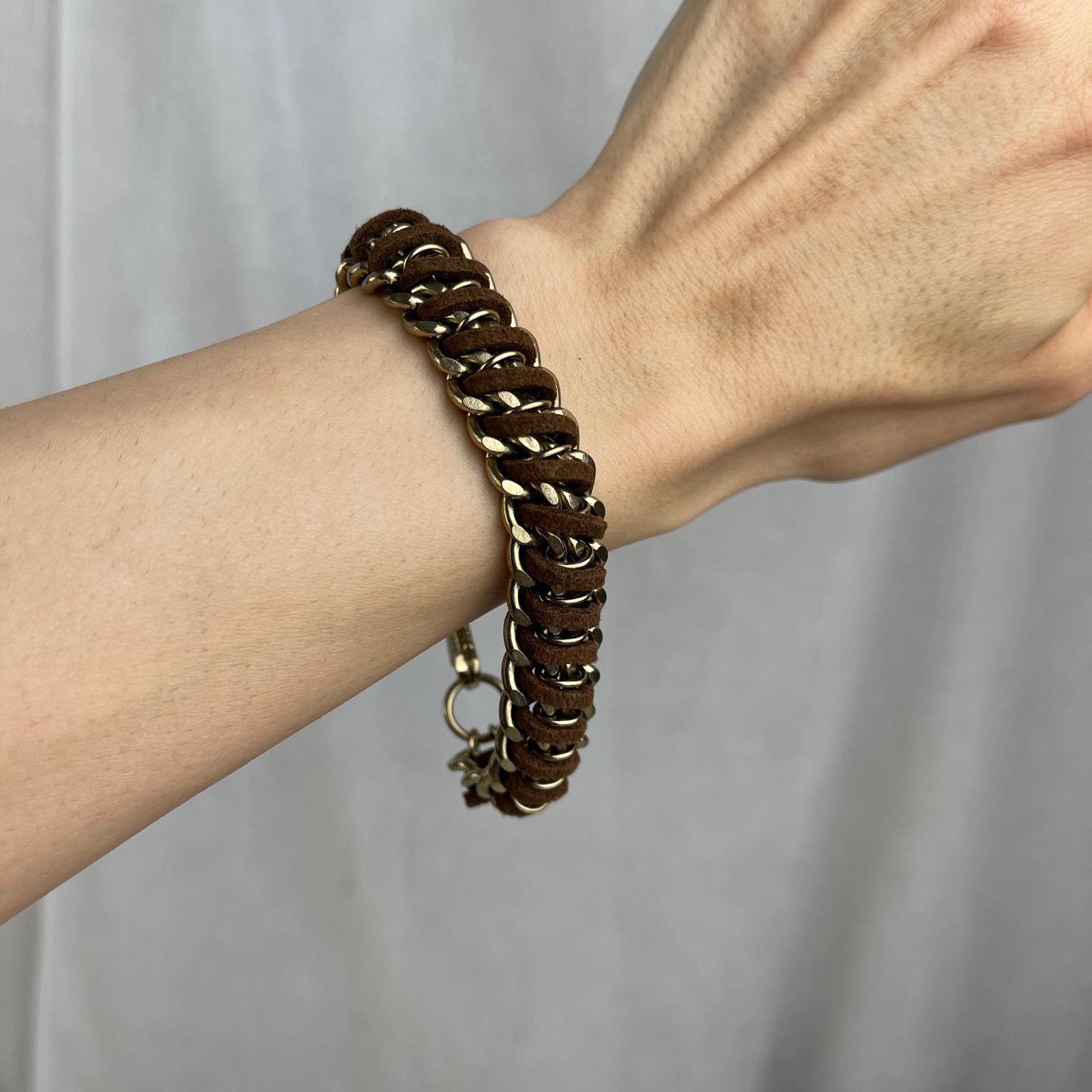 Other Gold Chunky Chain Bracelet Brown Braided Faux Leather NWOT Size ONE SIZE - 3 Thumbnail