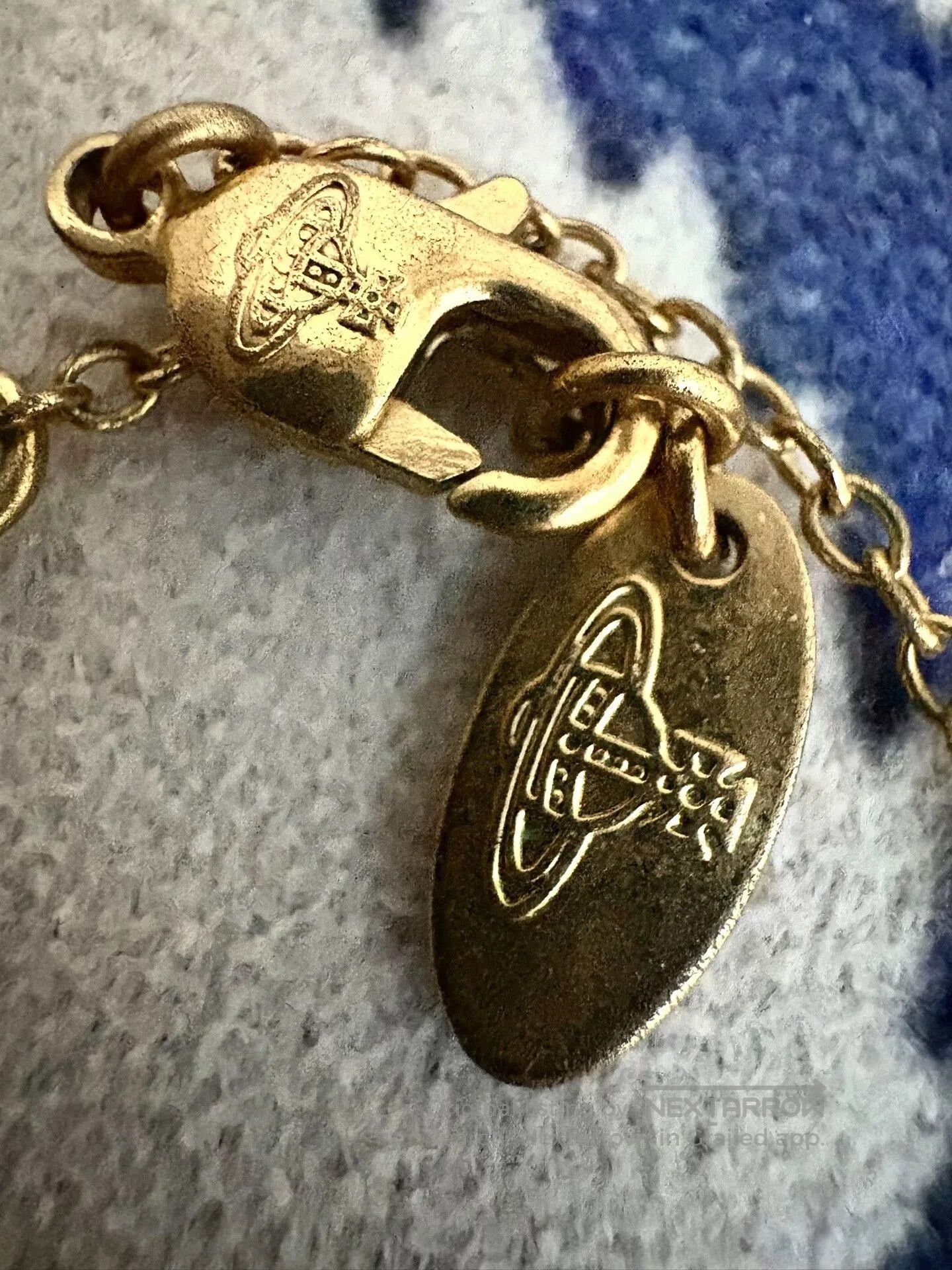 Vivienne Westwood Vivienne Westwood Gold Saturn Brooch Necklace. Size ONE SIZE - 7 Thumbnail