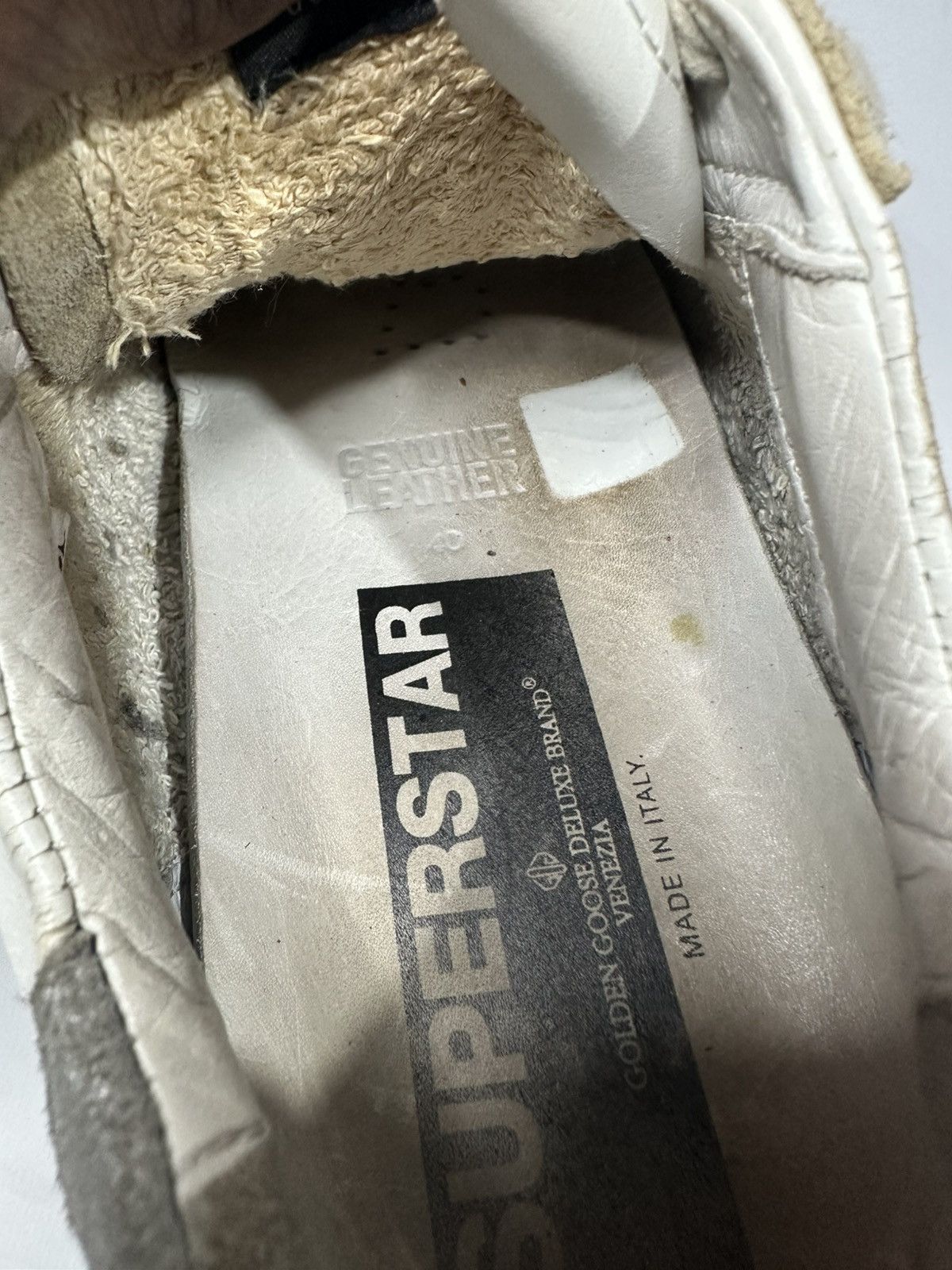 Golden Goose Golden Goose Superstar Distressed Leather Men’s Sneakers. Size US 7 / EU 40 - 7 Thumbnail