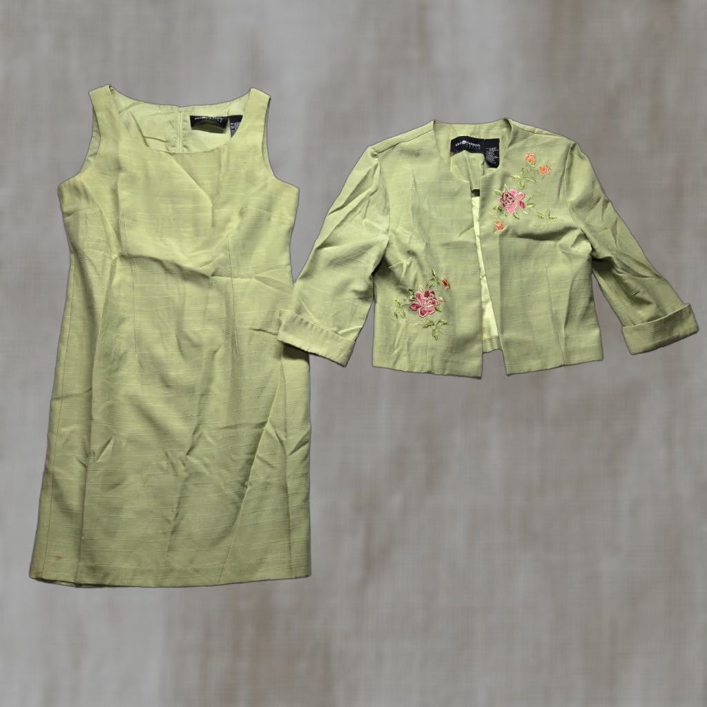 Vintage Sag Harbor Dress Vintage Green Linen Embroidered Floral Midi A-Line Petite 10P Women Summer Floral Embroidered Sag Harbor Mens? Size L / US 10 / IT 46 - 1 Thumbnail