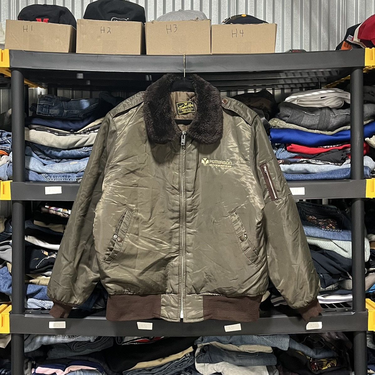 Vintage Vintage 70s Timber King Bomber Flight Jacket Faux Fur Large Size US L / EU 52-54 / 3 - 1 Thumbnail