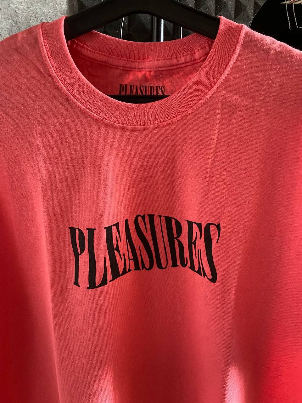 Pleasures Pleasures - Coral Tee Size US L / EU 52-54 / 3 - 3 Thumbnail