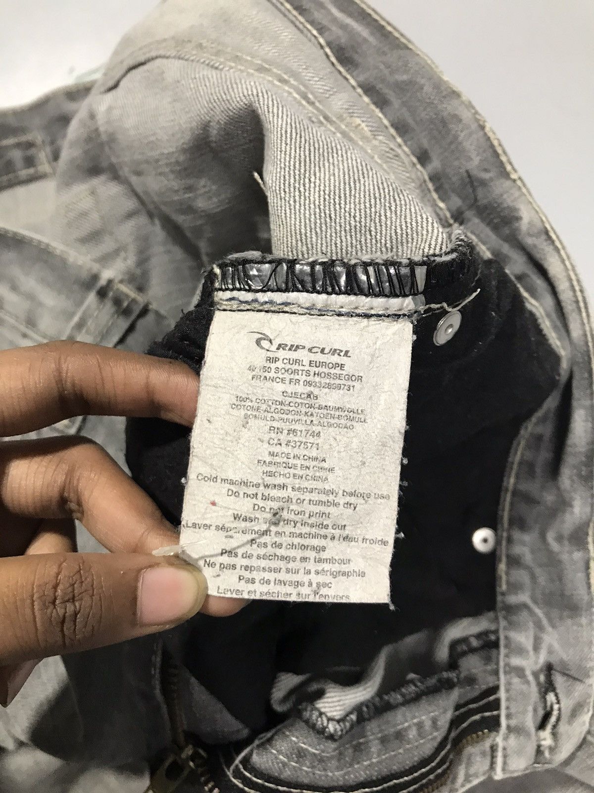 Rip Curl Vintage curl RIP embroidered denim Size US 34 / EU 50 - 7 Thumbnail