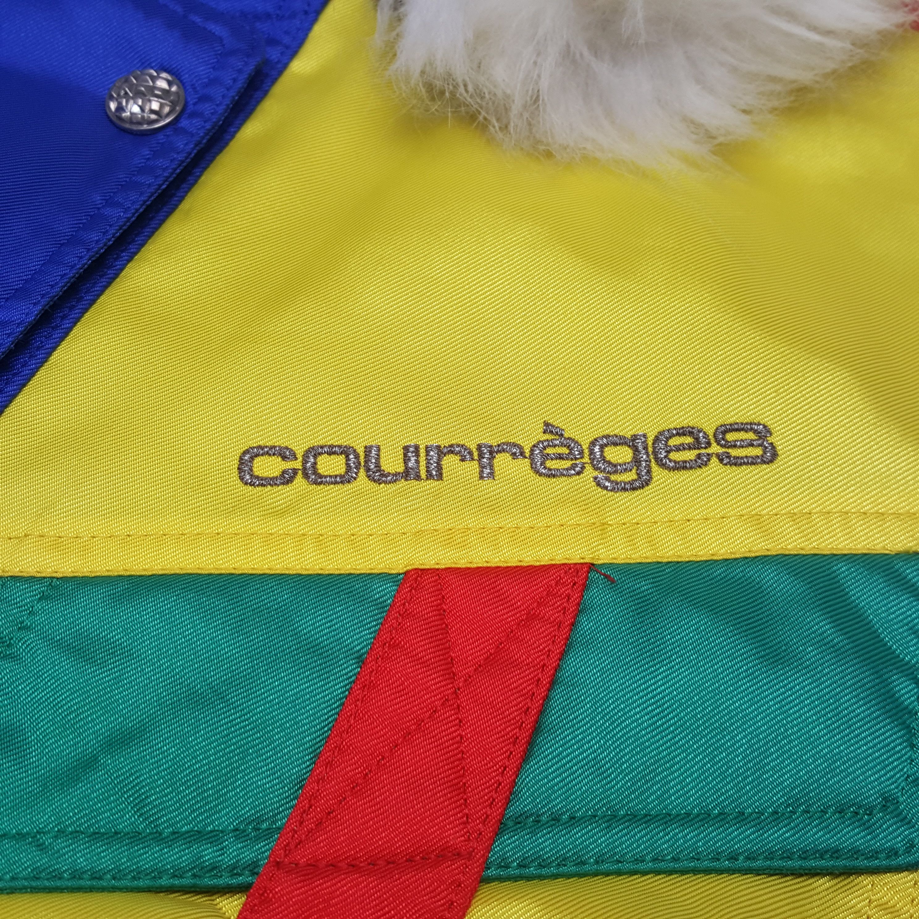 Courreges Vintage Courreges Brand Winter Snow Ski Jacket C309N21 Size US M / EU 48-50 / 2 - 8 Thumbnail