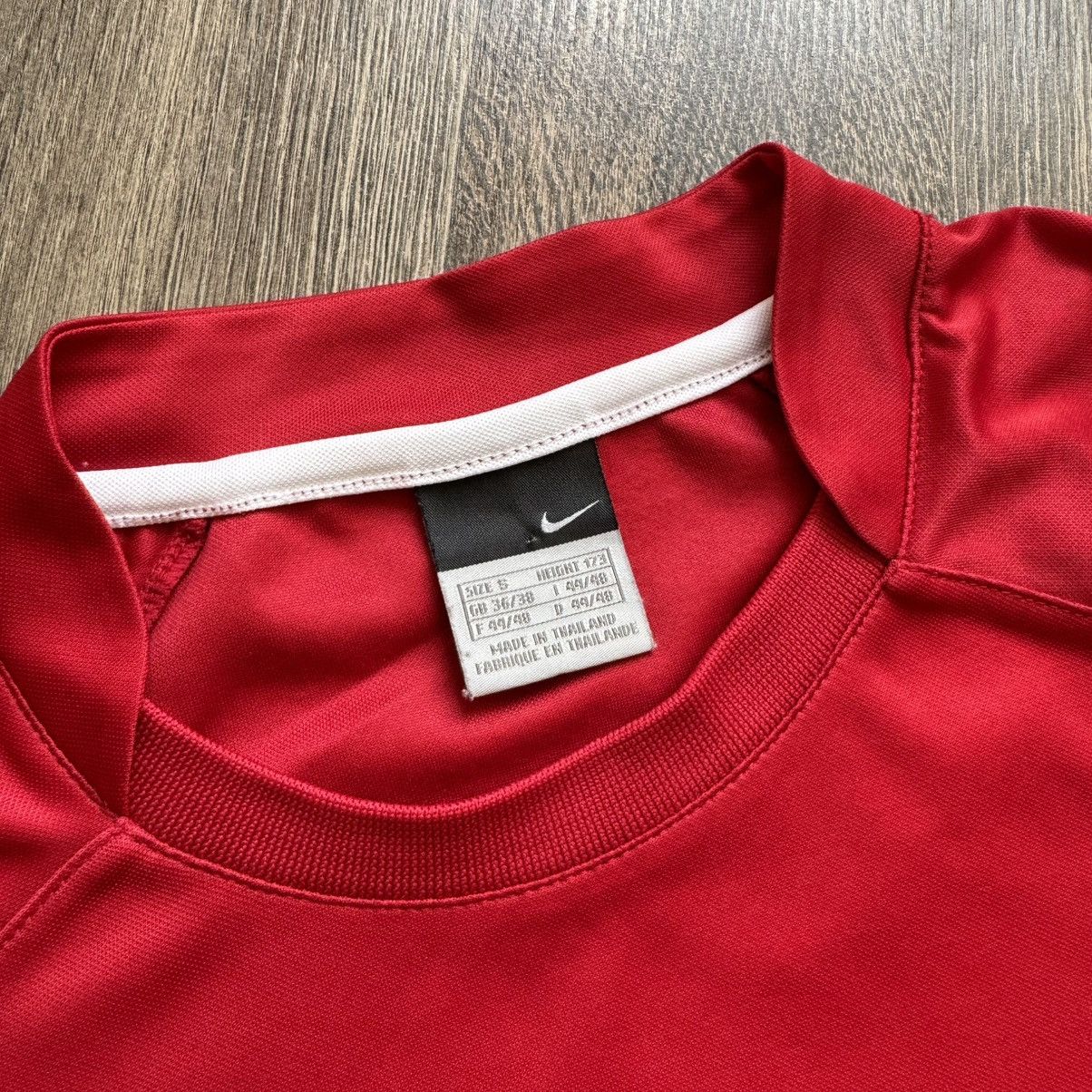Nike Vintage Nike T-shirt Size US S / EU 44-46 / 1 - 3 Thumbnail