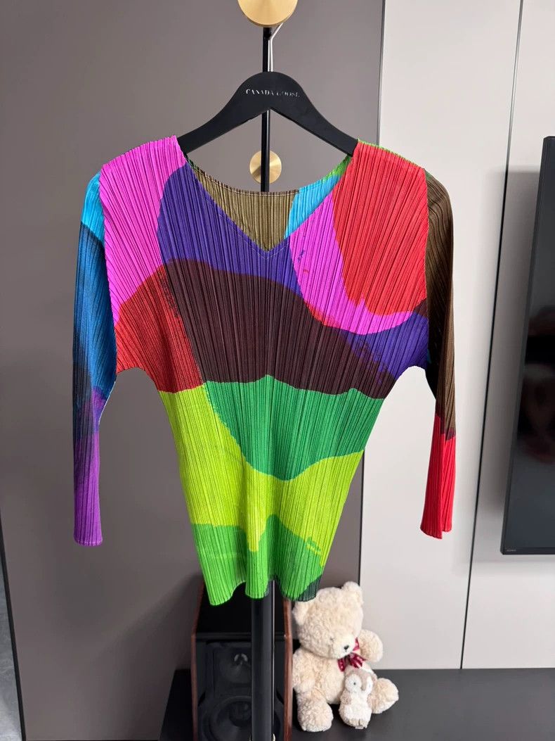 Issey Miyake Issey Miyake size:5 Pink and green color-blocked pleated l Size M / US 6-8 / IT 42-44 - 1 Thumbnail