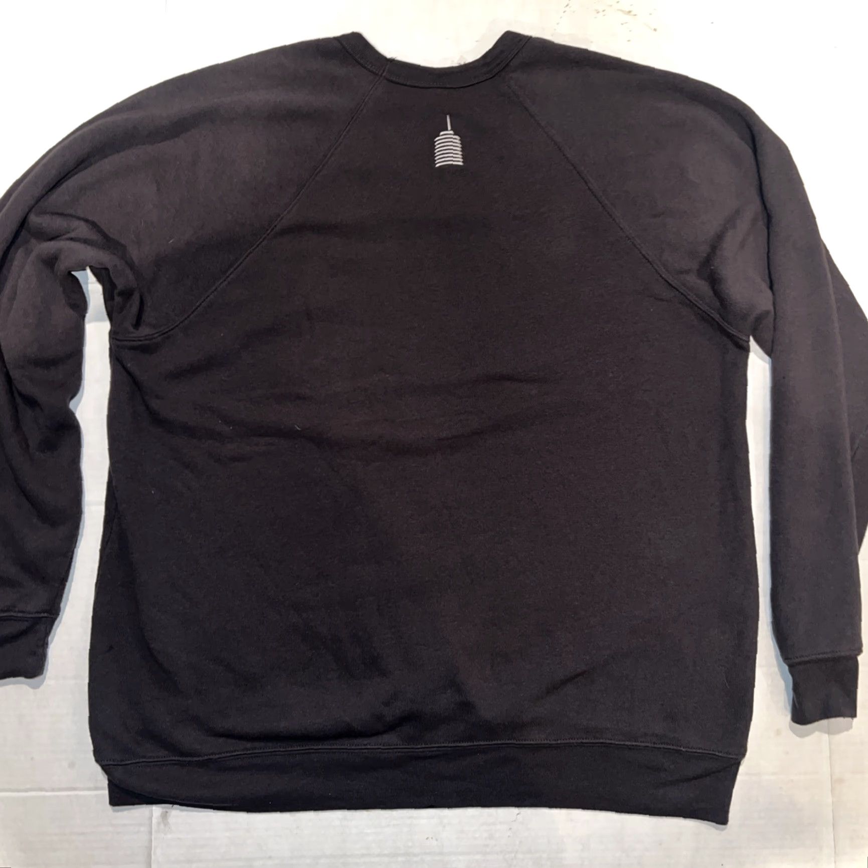 Vintage VINTAGE Capitol Records Logo Sweatshirt 2XL Gray Embroidered Bella & Canvas Men Crew Neck Long Sleeve Pullover Music Cap? Size US XXL / EU 58 / 5 - 7 Thumbnail