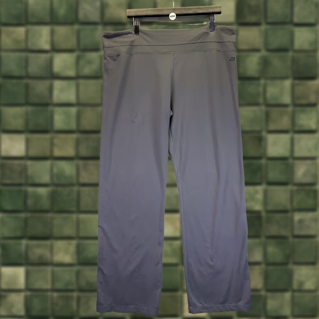 Eddie Bauer Eddie Bauer Gray Straight Leg Activewear Legging Pants Womens XL-9090 Size 40" / US 18 - 1 Thumbnail