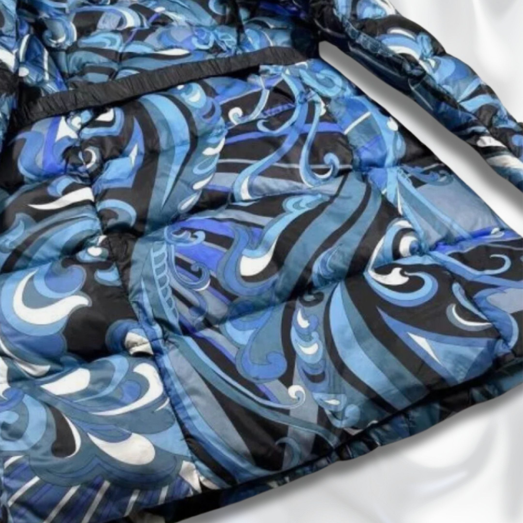 Emilio Pucci Emilio Pucci Blue Abstract Print Puffer Jacket/Coat Size XS / US 0-2 / IT 36-38 - 7 Thumbnail