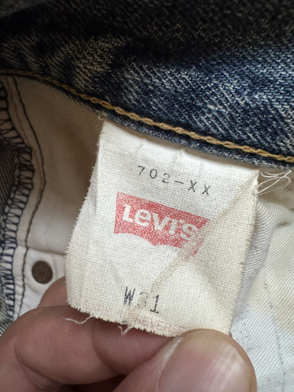 Levi's VINTAGE LEVI'S 702-XX BIG E DISTRESSED SELVEDGE JEANS Size US 31 - 6 Thumbnail
