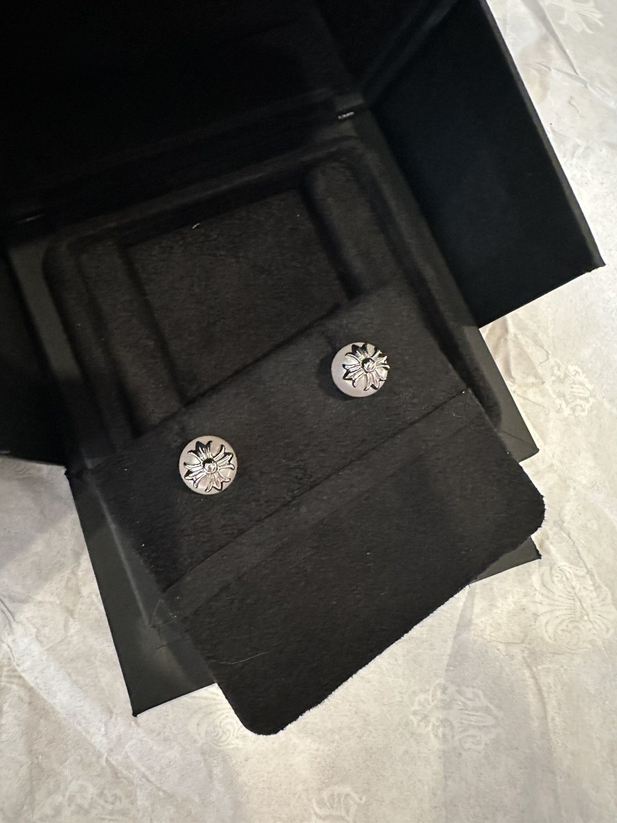 Chrome Hearts Chrome Hearts X Mikimoto 18K White Gold Pearl Earring Stud Size ONE SIZE - 2 Thumbnail