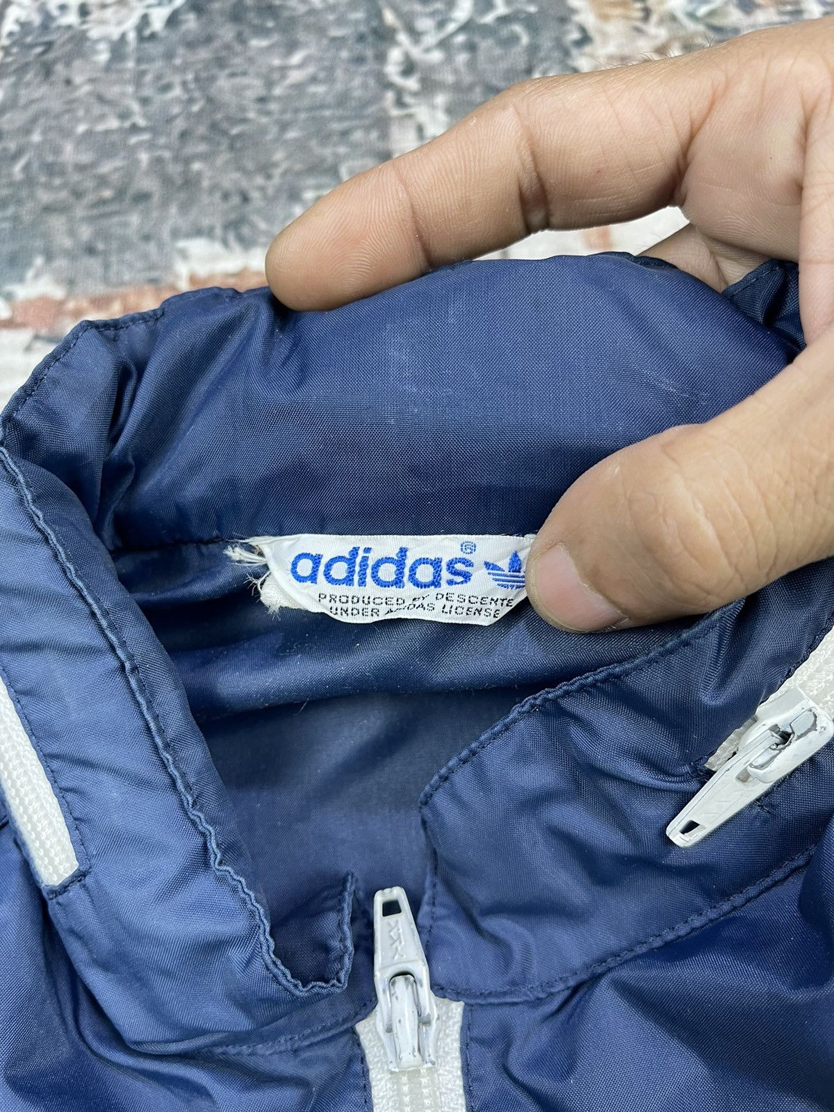 Adidas Vintage Adidas Trifoil Striped Lightweight Windbreaker’s Size US S / EU 44-46 / 1 - 13 Thumbnail