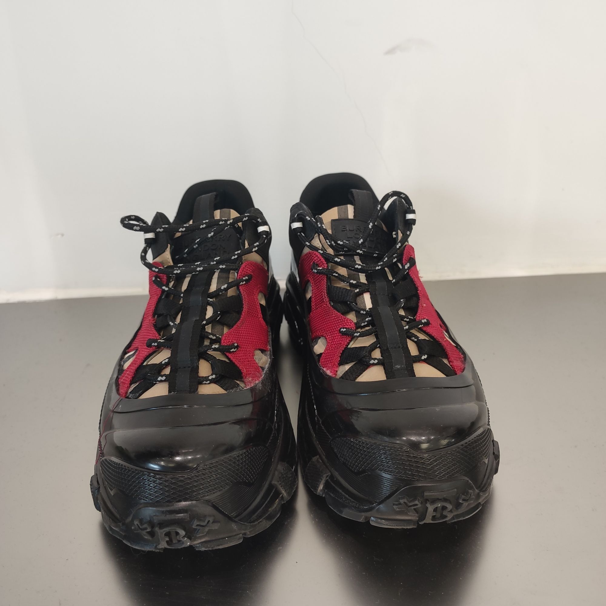Burberry Burberry Size 40 Checkered Lace-Up Thick-Soled Casual Sneake Size US 7 / EU 40 - 9 Thumbnail