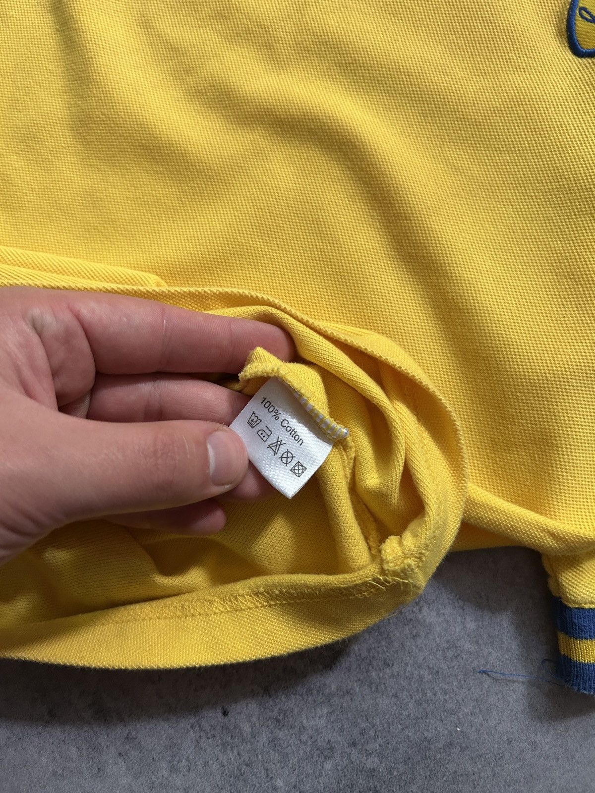 Vintage Vintage Leeds United official soccer jersey mens Size US M / EU 48-50 / 2 - 4 Thumbnail