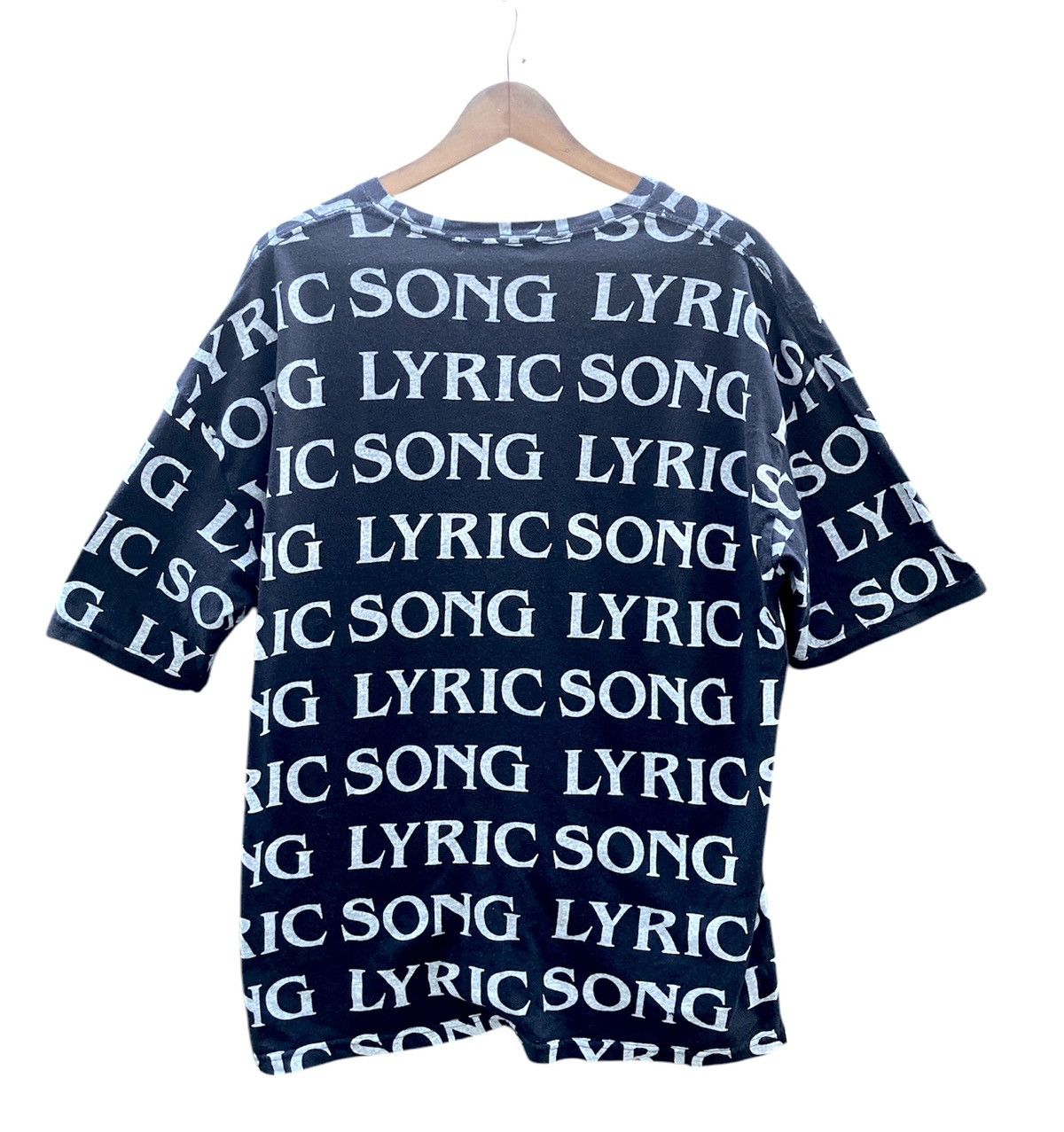 Japanese Brand Lyric Song Over Print Size US XL / EU 56 / 4 - 2 Thumbnail