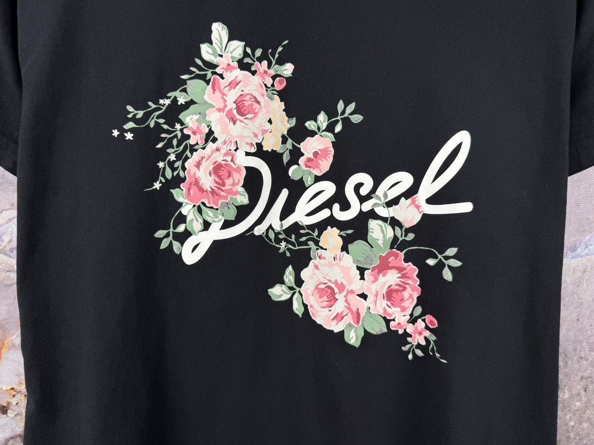 Diesel Women’s Diesel Flowers T-Shirt Streetwear Size XL Size XL / US 12-14 / IT 48-50 - 6 Thumbnail
