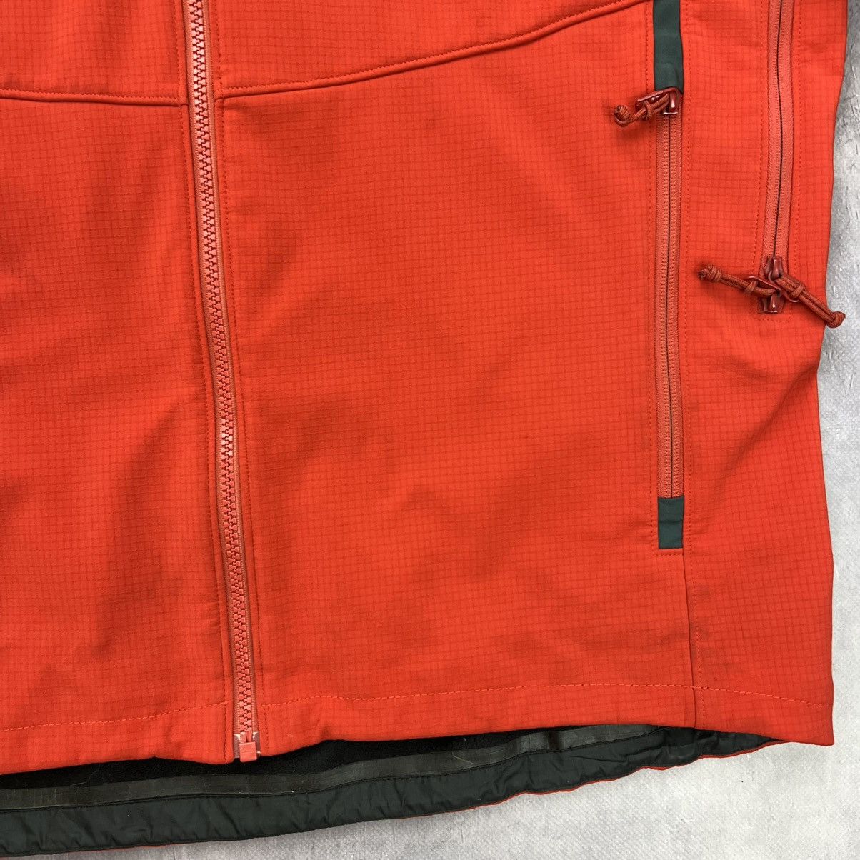 Arc'teryx Rare! Arcteryx Sigma AR Soft Shell Jacket Vintage 90s Size US L / EU 52-54 / 3 - 7 Thumbnail