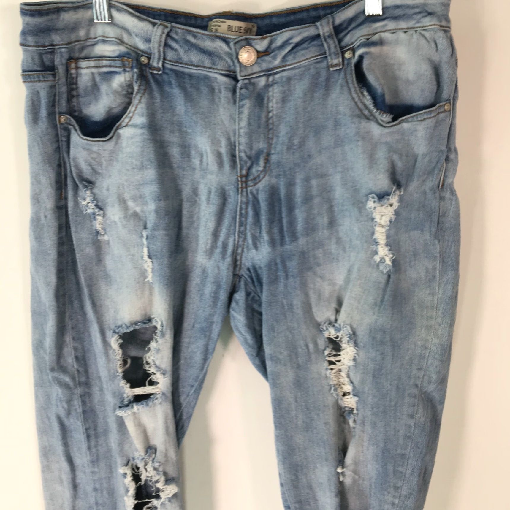 Denime VINTAGE Blue Savy Jeans Capri Women Size 18 38x22 Distressed 5-Pocket Denim Capris Dark Blue Women Size 40" / US 18 - 3 Thumbnail