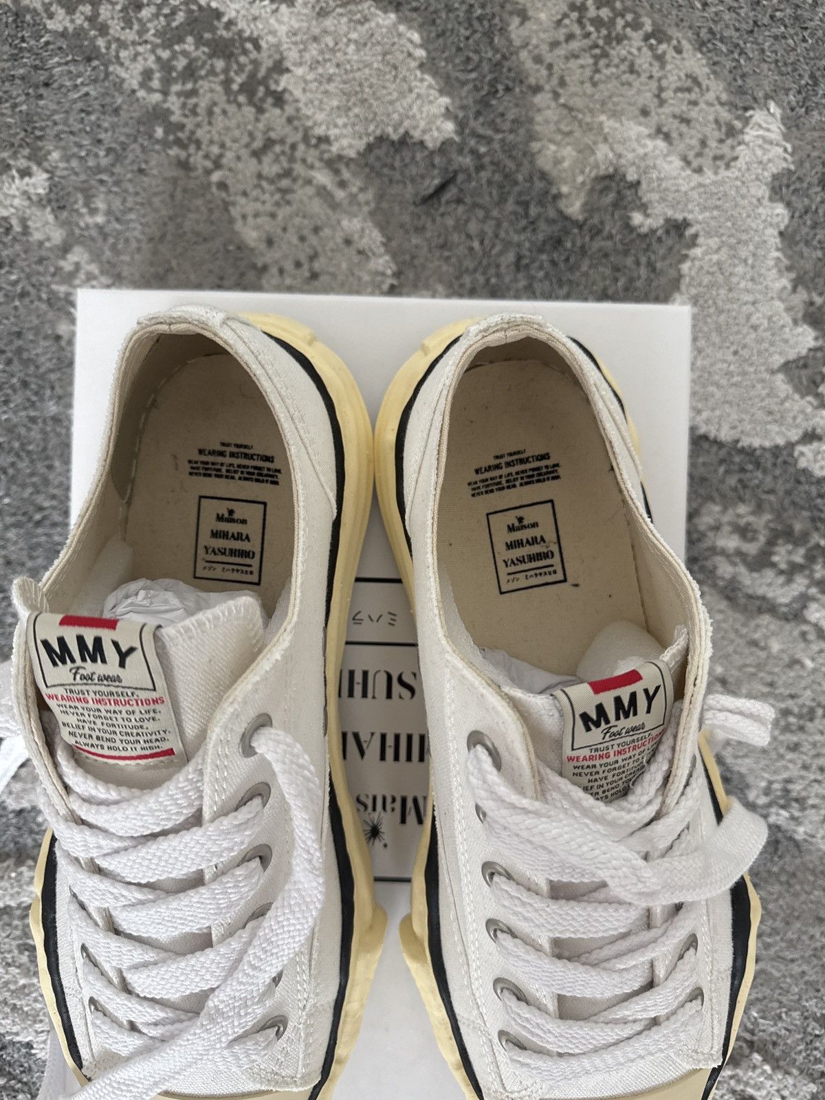 Japanese Brand MAISON Mihara Yasuhiro Peterson Vintage Low White Size US 12 / EU 45 - 6 Thumbnail