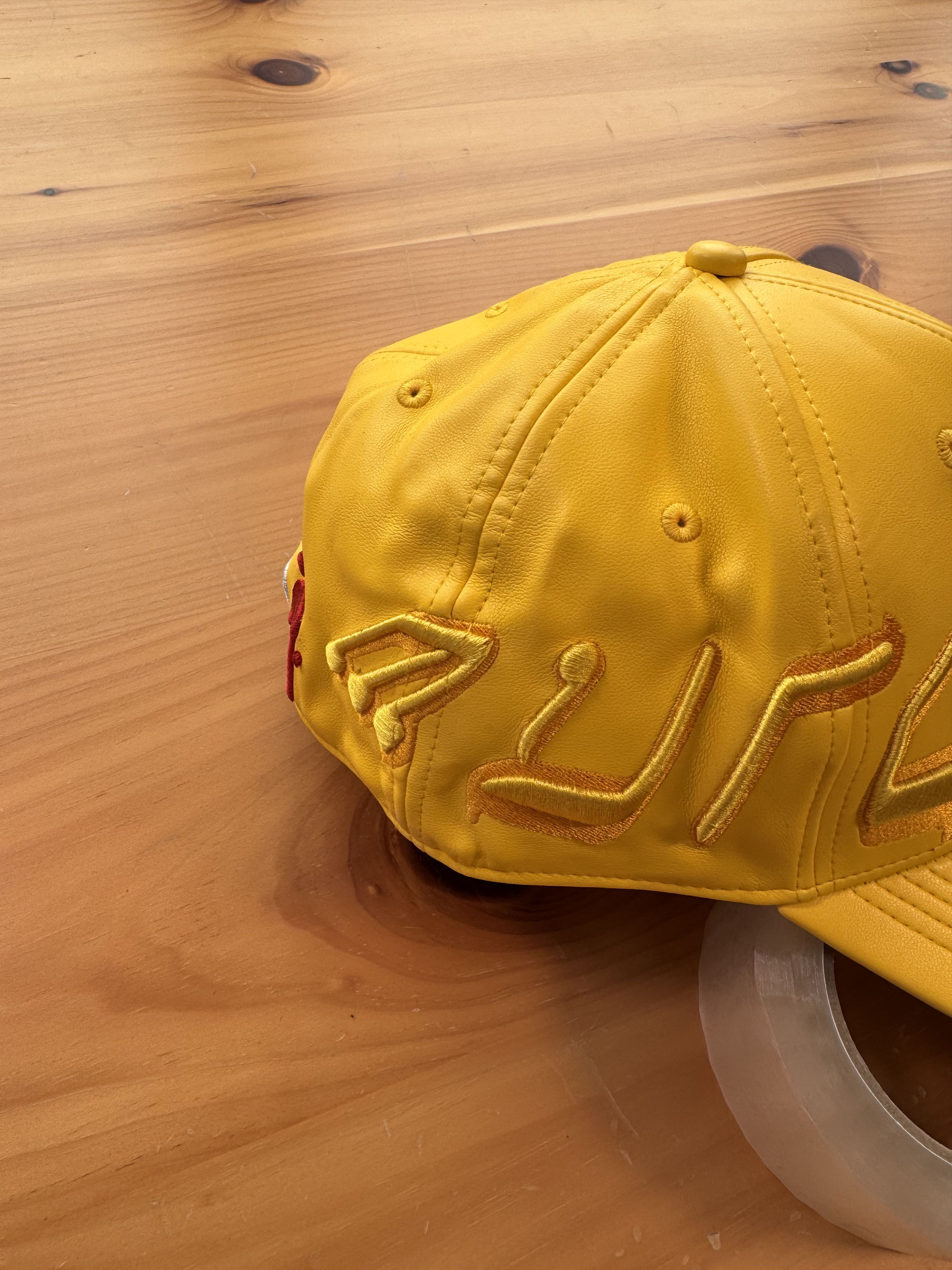 murd333r.fm 1/1 Sample size 7 3/4 Murder FM Leather fitted hat Size ONE SIZE - 3 Thumbnail