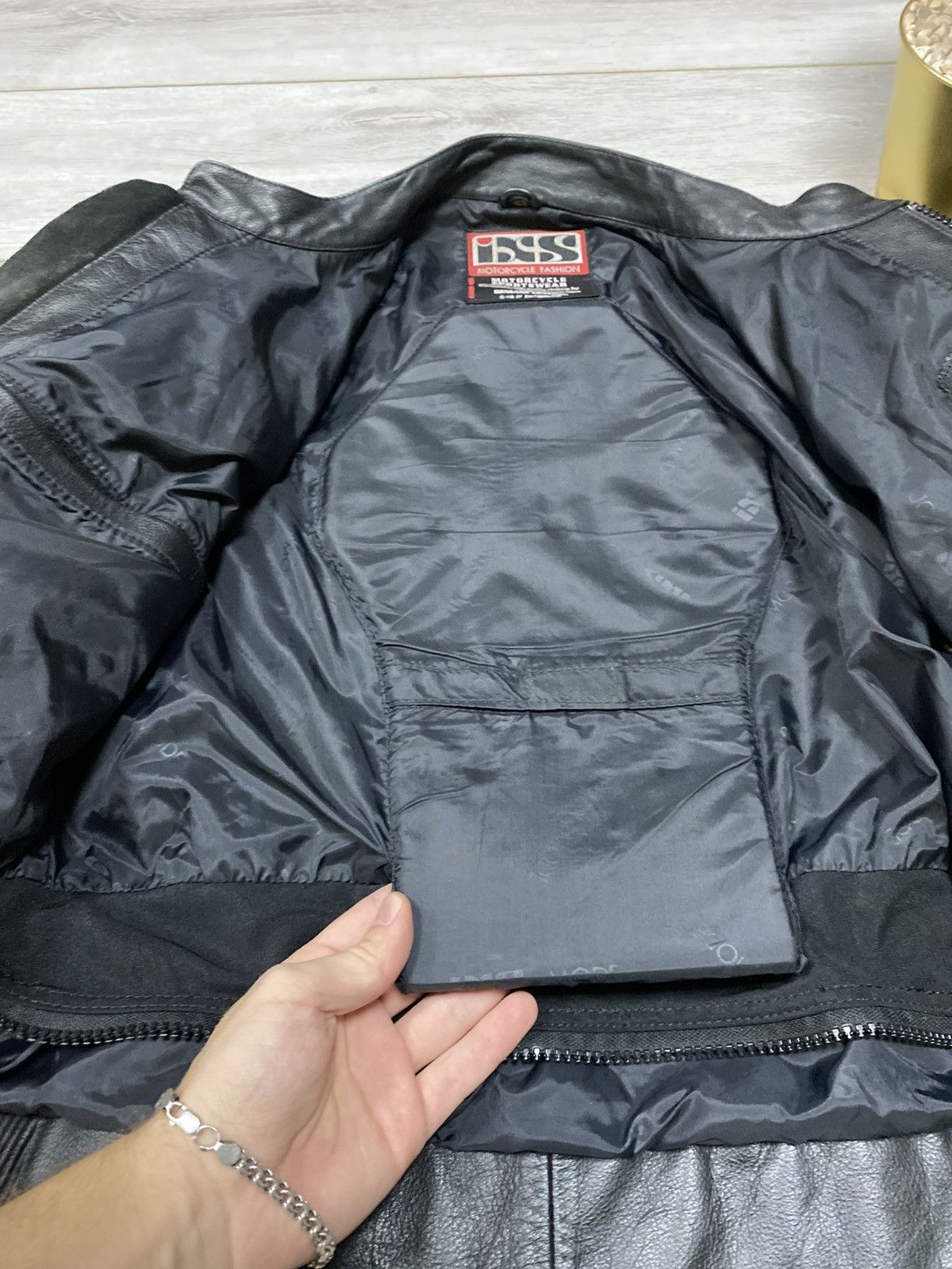 Other IXS vintage racing moto jacket protection Size US L / EU 52-54 / 3 - 5 Thumbnail