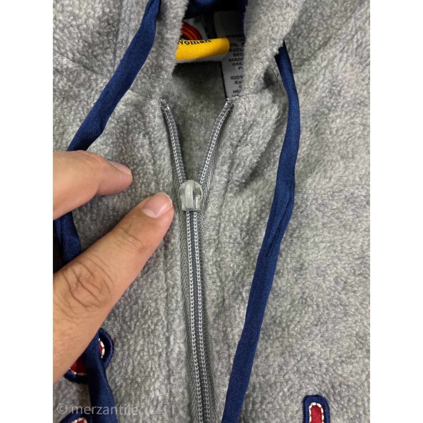 Vintage Tweety Bird Sweater Womens Hoodie 1X Gray Embroidered Feisty Polyester Fleece Size XL / US 12-14 / IT 48-50 - 3 Thumbnail