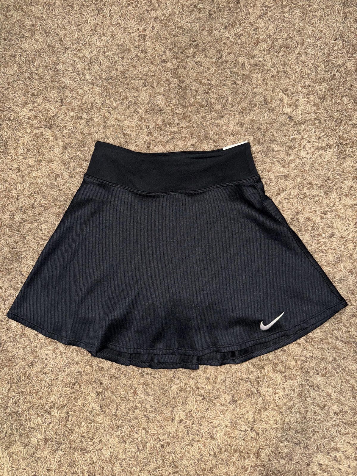 Nike Nike Dri-Fit Advantage Regular Pleated Tennis Skort Size 26" / US 2 / IT 38 - 1 Thumbnail