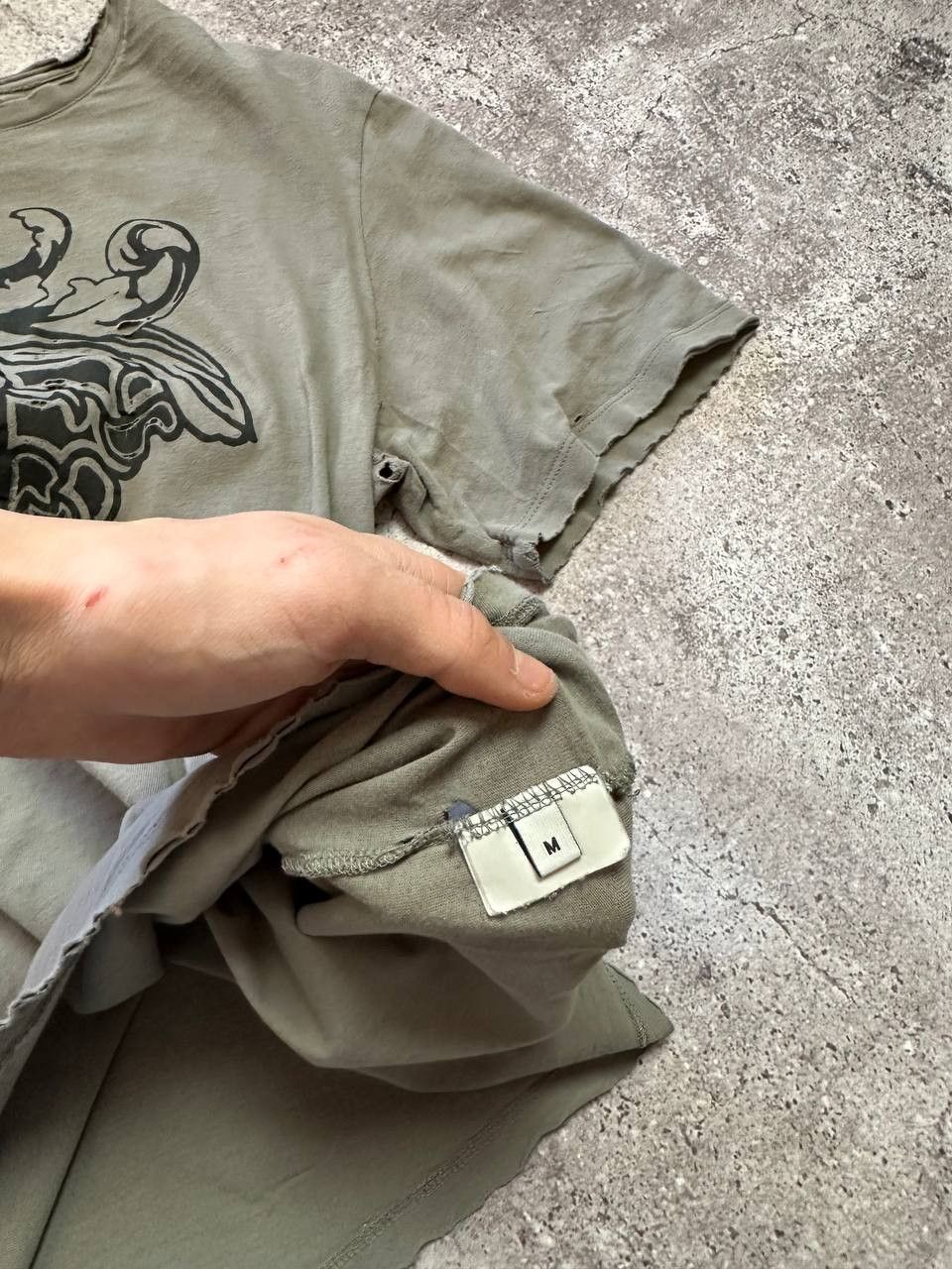 Versace Versace Gray Logo T-Shirt Distressed Size US M / EU 48-50 / 2 - 12 Thumbnail