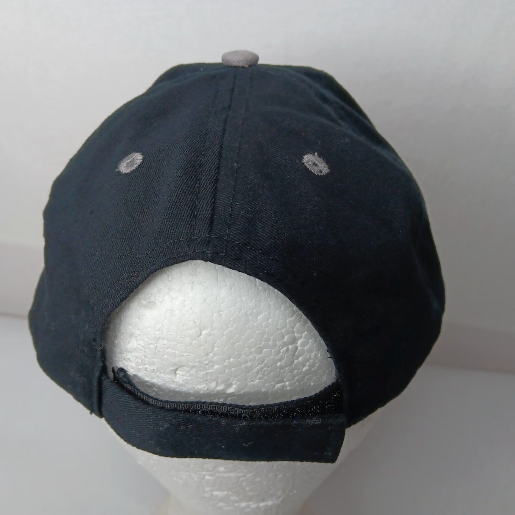 Vintage Snap On Tools Hat Black Canvas Strap Back Cap Red Logo Silver Metallic Size ONE SIZE - 7 Thumbnail