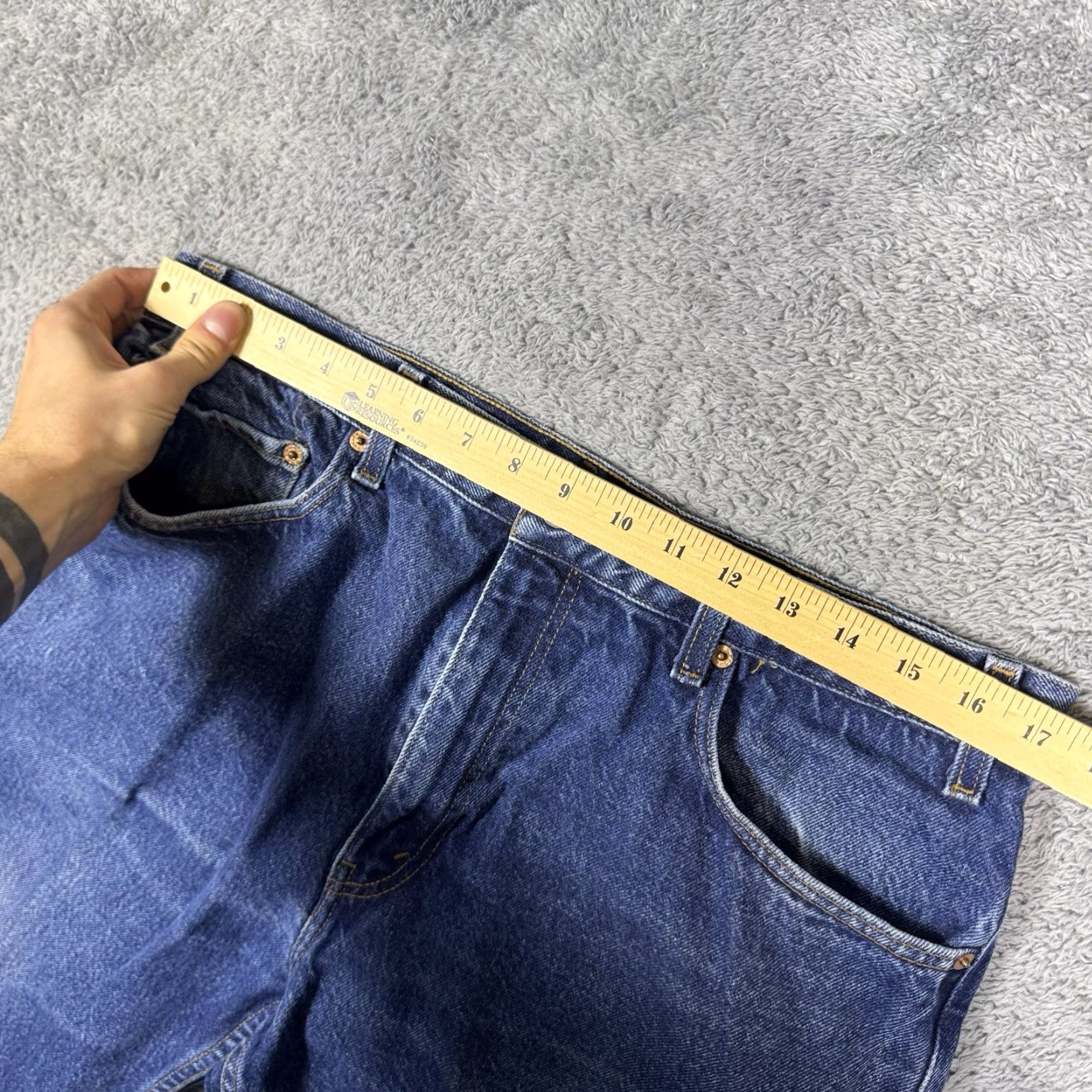 Levi's VINTAGE Levi's 505 Jeans Mens 34x28 Regular Straight Whisker Blue Denim Cotton 80s 90s Logo Size US 36 / EU 52 - 7 Thumbnail