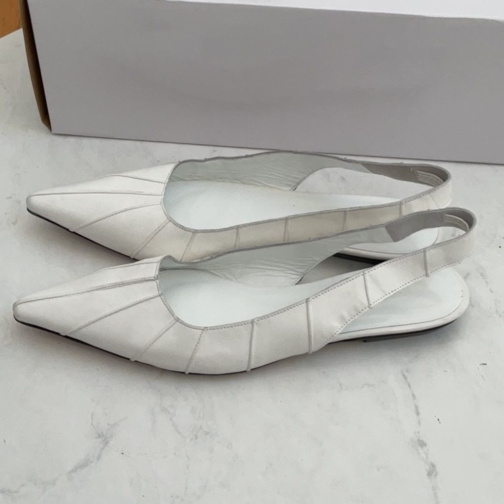 By Far By Far Syd Flat, EU Size: 38 Size US 8 / IT 38 - 9 Thumbnail