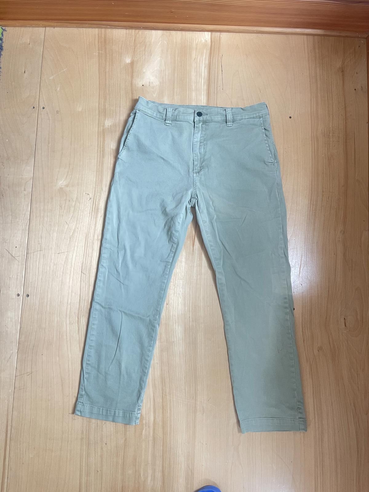 Rolla's Rollas Australia "EZY" Straight Leg Chino Mens 34 x 32 Olive Size US 34 / EU 50 - 1 Thumbnail