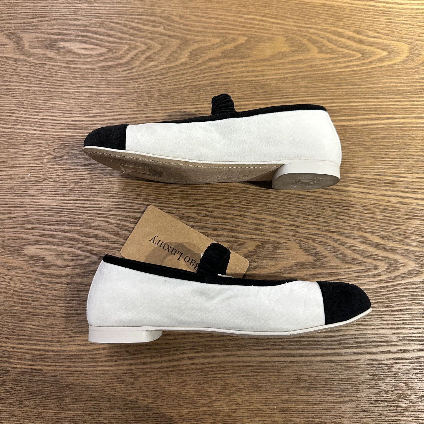 Chanel Chanel Double C velvet Mary Jane flats size 36 Size US 5.5 / IT 35.5 - 4 Thumbnail
