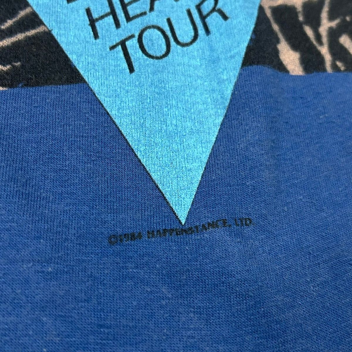 Band Tees 1984 Elton John Breaking Hearts Tour Vintage Graphic T Shirt Size US XL / EU 56 / 4 - 6 Thumbnail