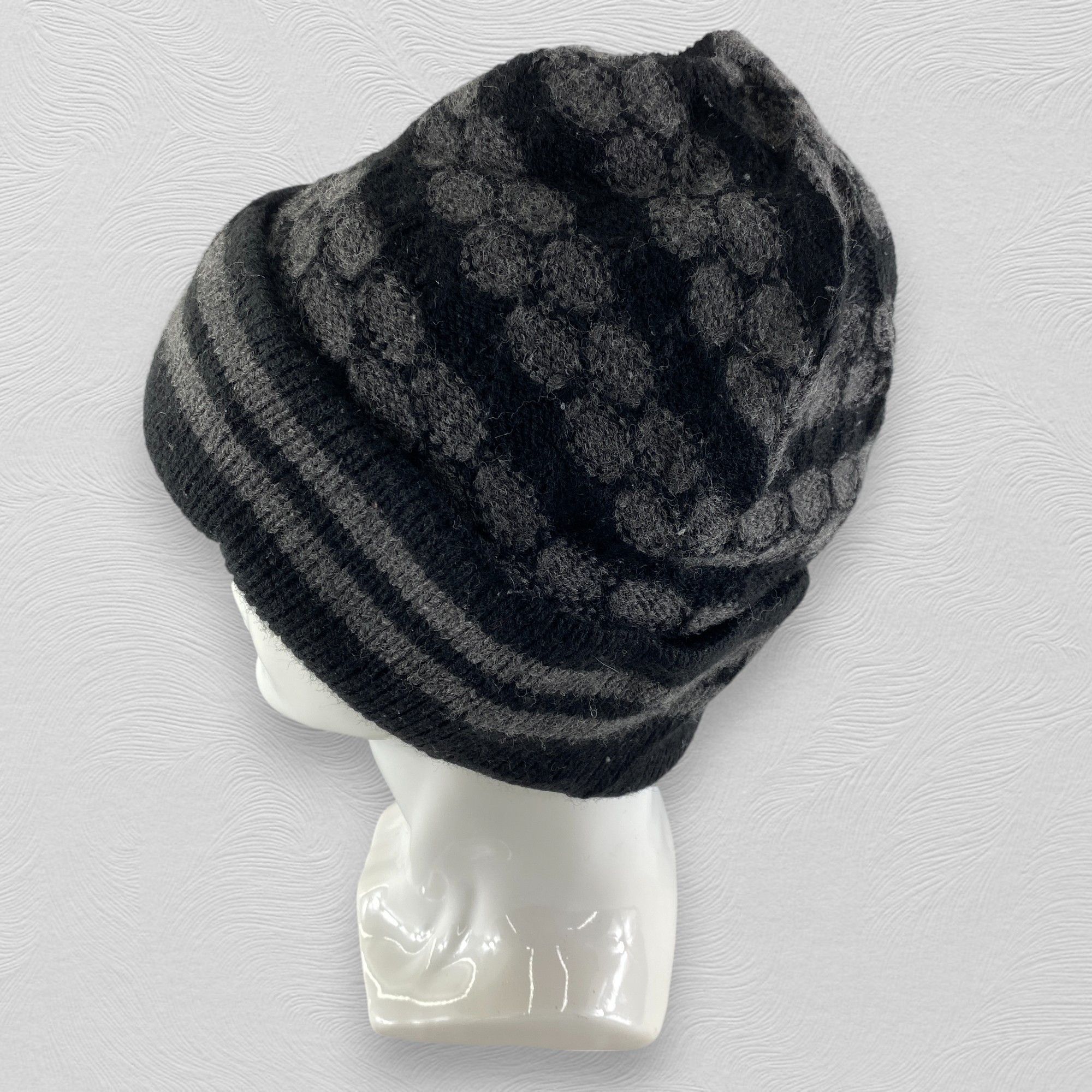 Japanese Brand Polka Dot Snow Cap Hat Beanie -BN608 Size ONE SIZE - 1 Thumbnail