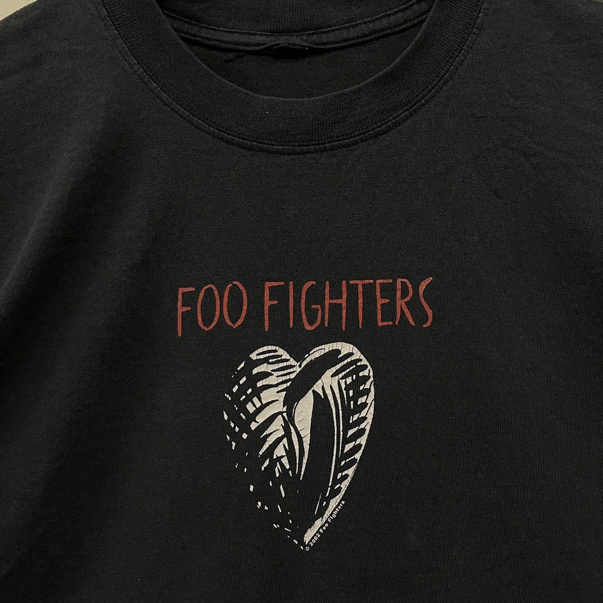Band Tees Vintage 2002 Foo Fighters Tshirt Size US L / EU 52-54 / 3 - 3 Thumbnail