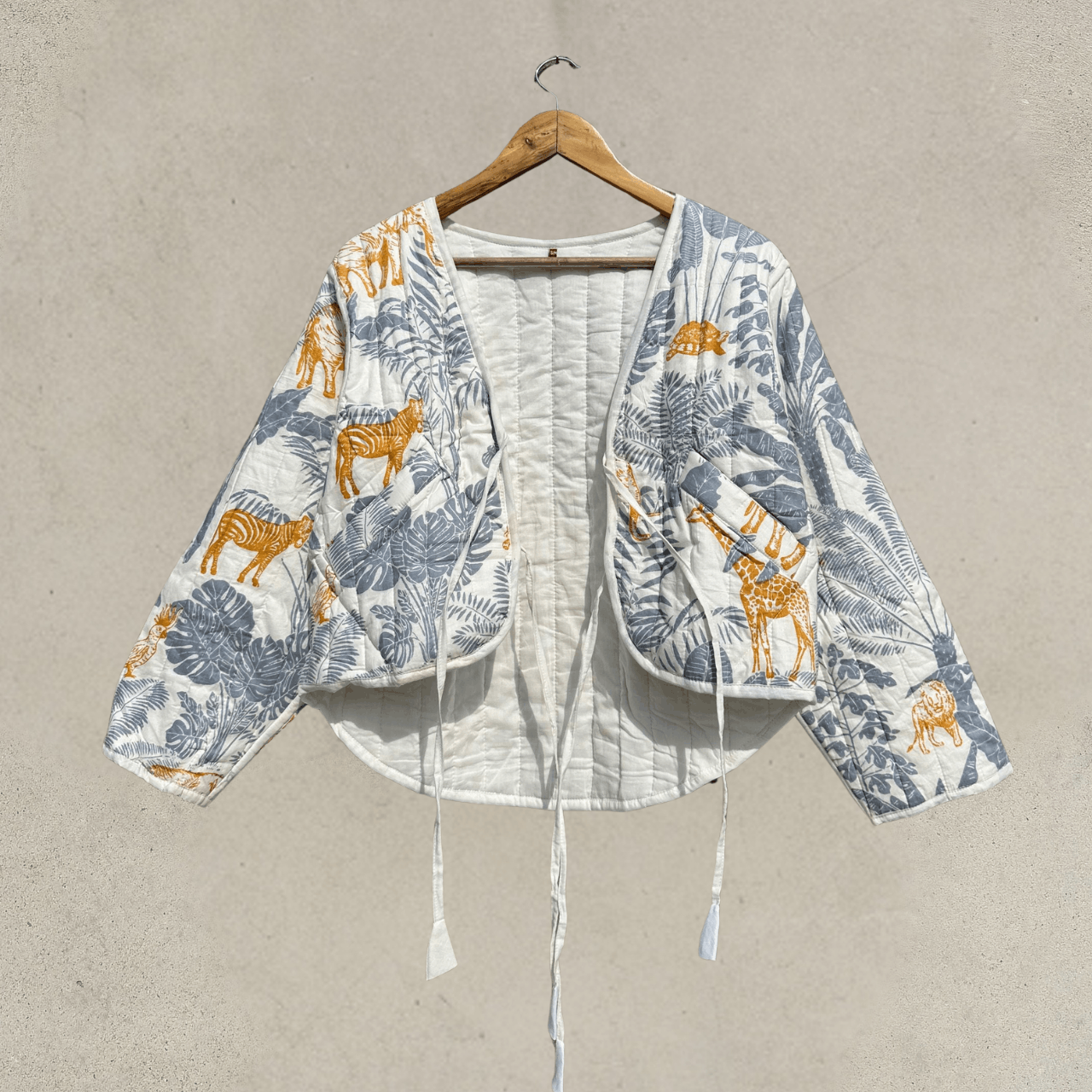 Handmade White Quilted Bomber Jacket Size M / US 6-8 / IT 42-44 - 7 Thumbnail