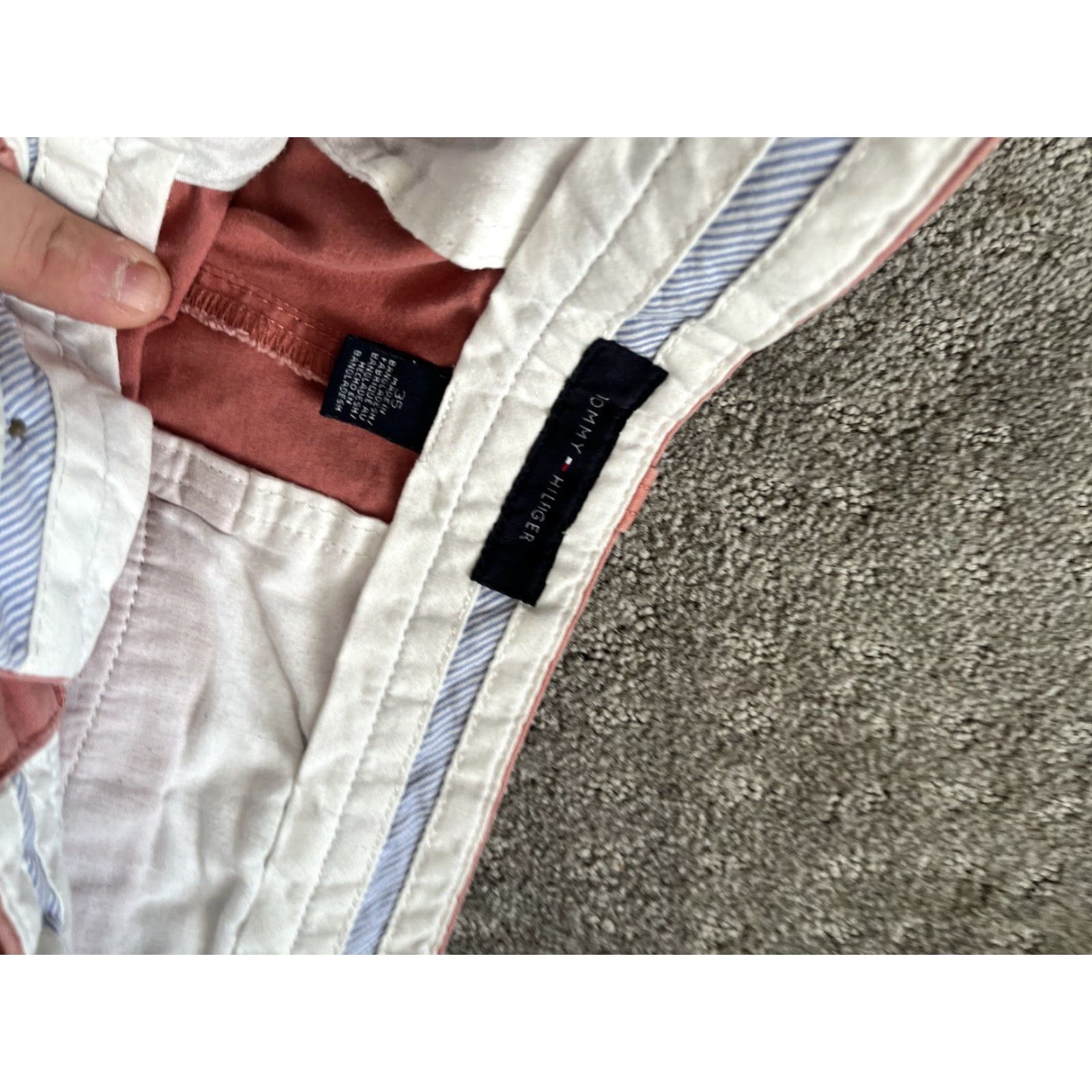 Tommy Hilfiger Tommy Hilfiger Shorts Mens 35 Pink Flat Front Chino Cotton Size US 35 - 4 Thumbnail