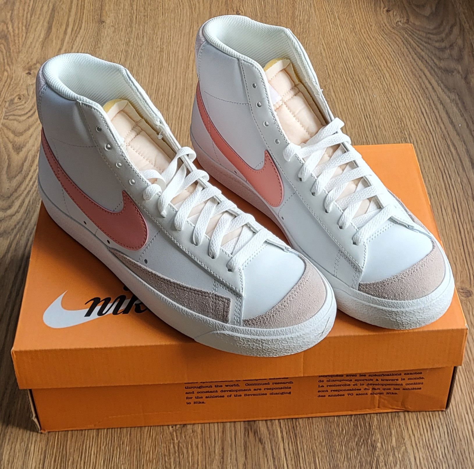 Nike Blazer Mid 77 Vintage White Madder Root Fossil Stone