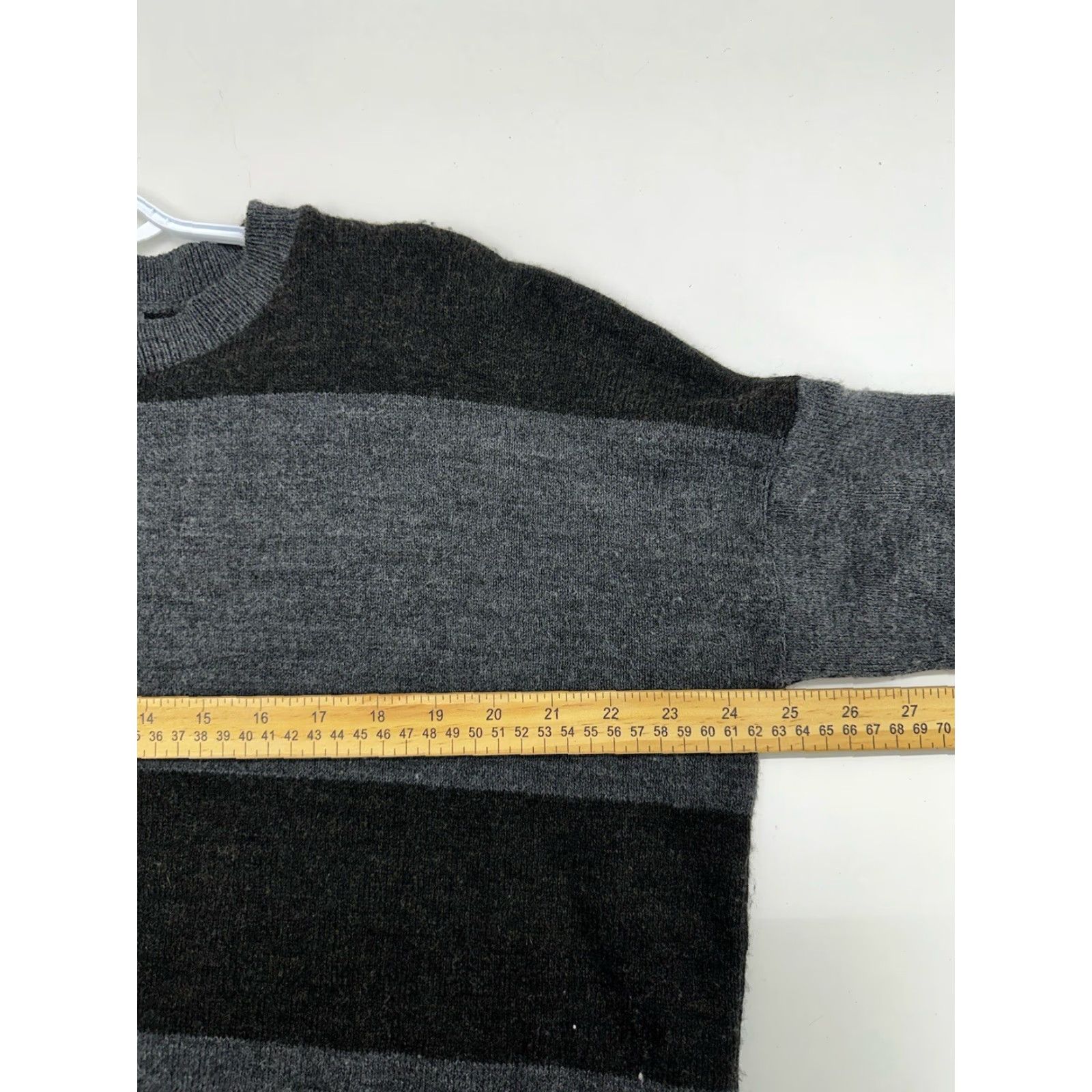 Eddie Bauer Eddie Bauer Womens Sweater Striped Pullover Long Sleeve XL Knit Lightweight Gray Crew Neck Modern Bohemian Outdoor Classics Womens Size XL / US 12-14 / IT 48-50 - 6 Thumbnail