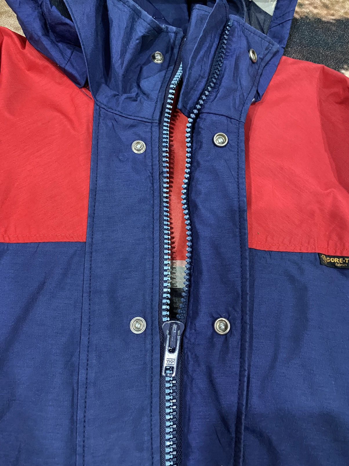 Montbell Vintage MONT-BELL Gore-tex Hoodie Waterproof Jacket (M) Size US M / EU 48-50 / 2 - 15 Thumbnail