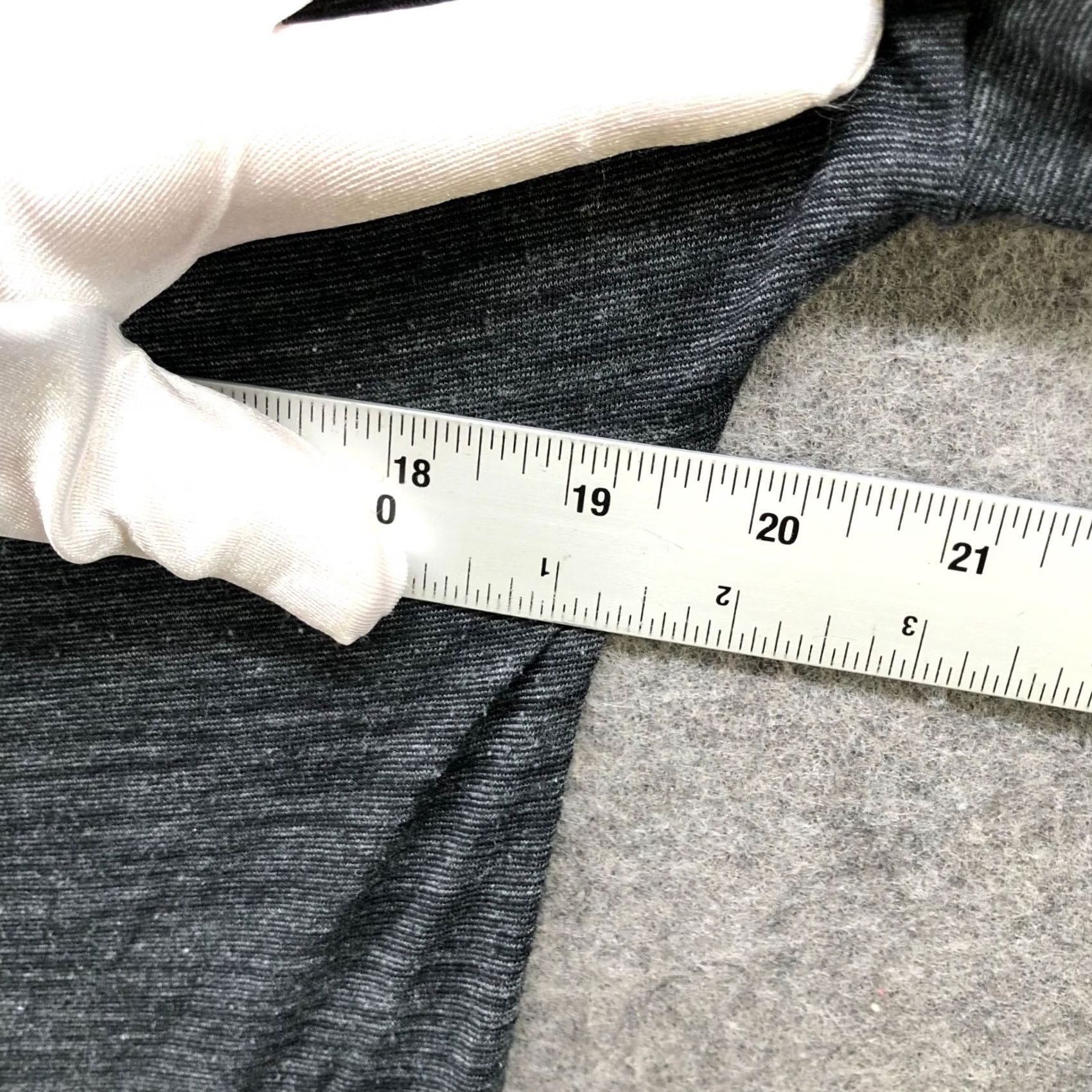 Bcbgmaxazria BCBGMaxazria Long Sleeve Tunic Shirt Women S Gray Lightweight Lyocell Pocket High Quality Tear Free Earrings This Pair Will Have Size S / US 4 / IT 40 - 7 Thumbnail