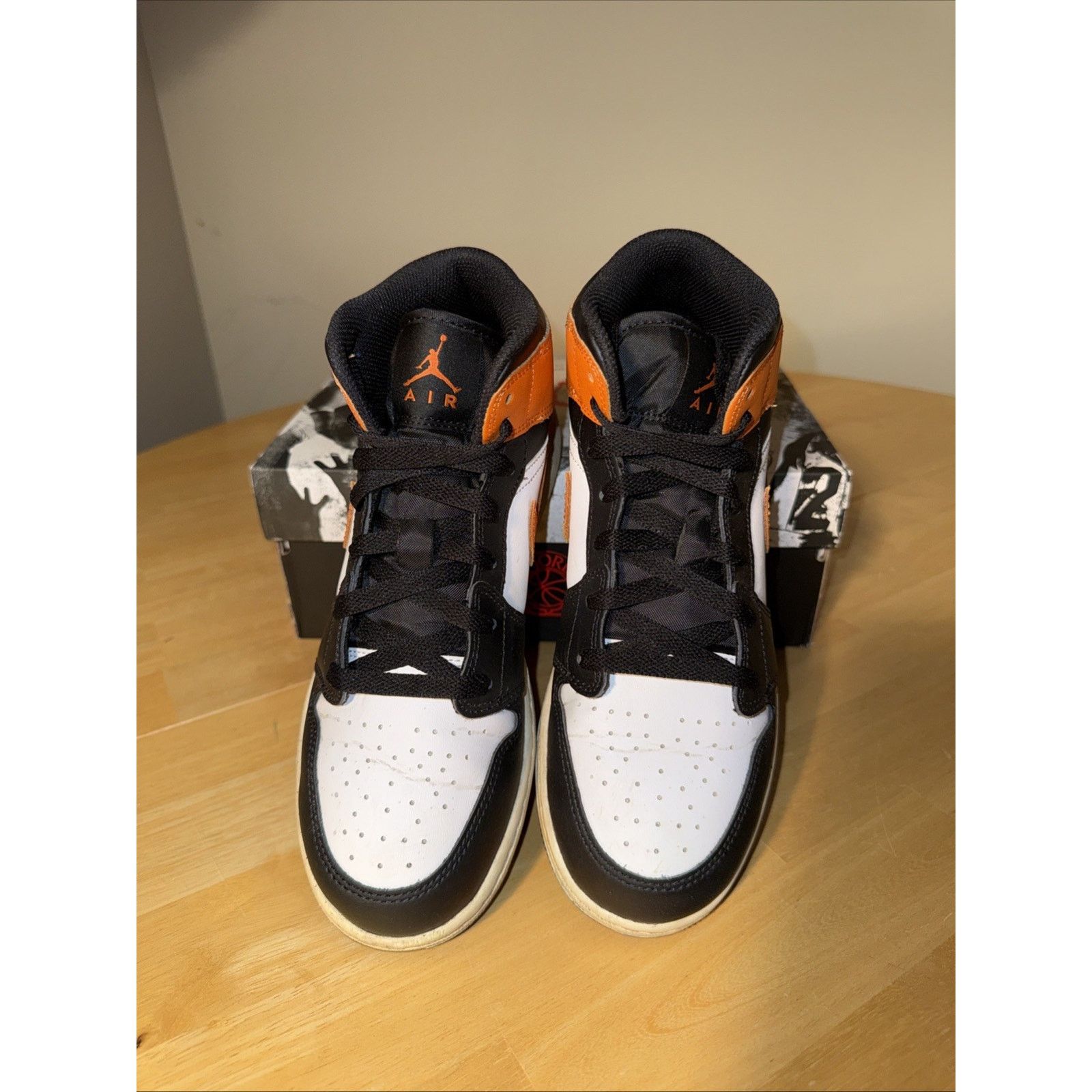 Nike Size 6Y - Air Jordan 1 Retro OG 2025 High Shattered Size US 6.5 / EU 39-40 - 3 Thumbnail