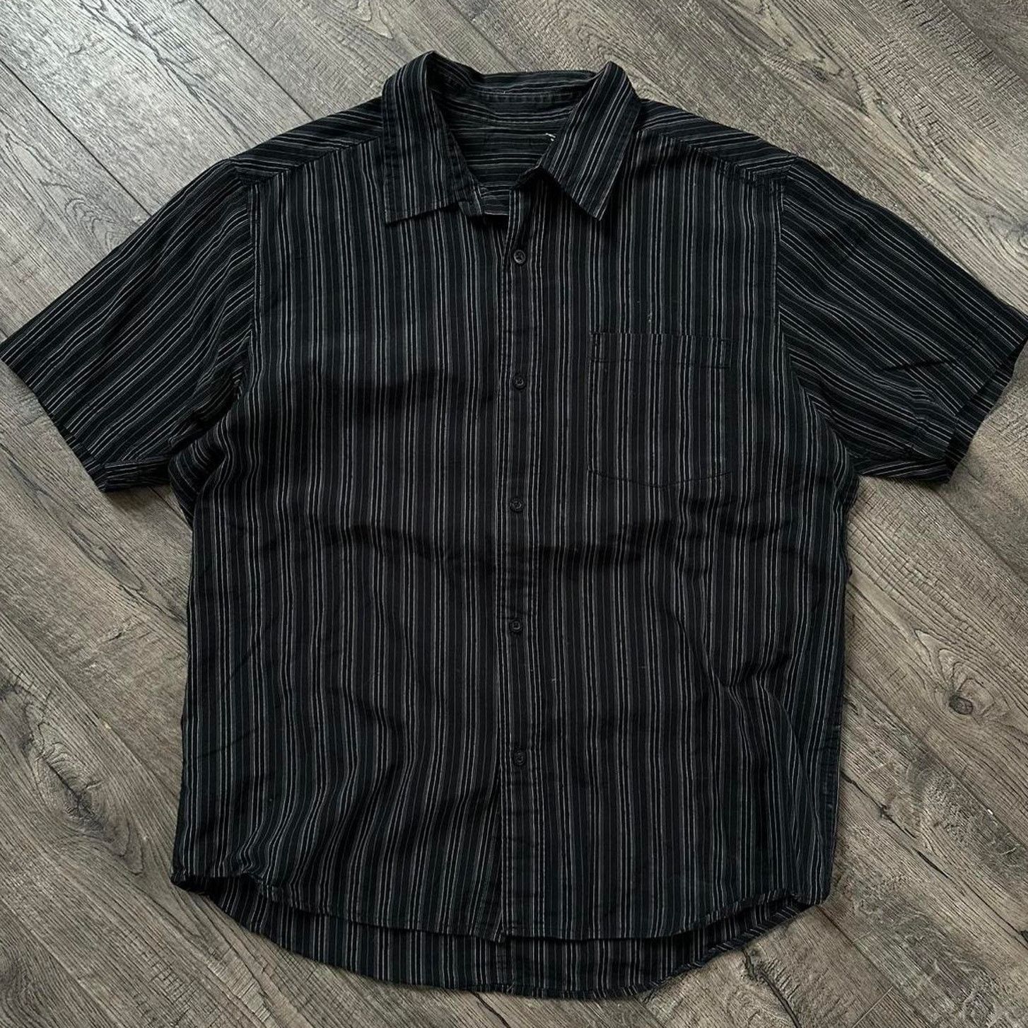 00s Striped Black Quiksilver Short Sleeve Button Up Shirt