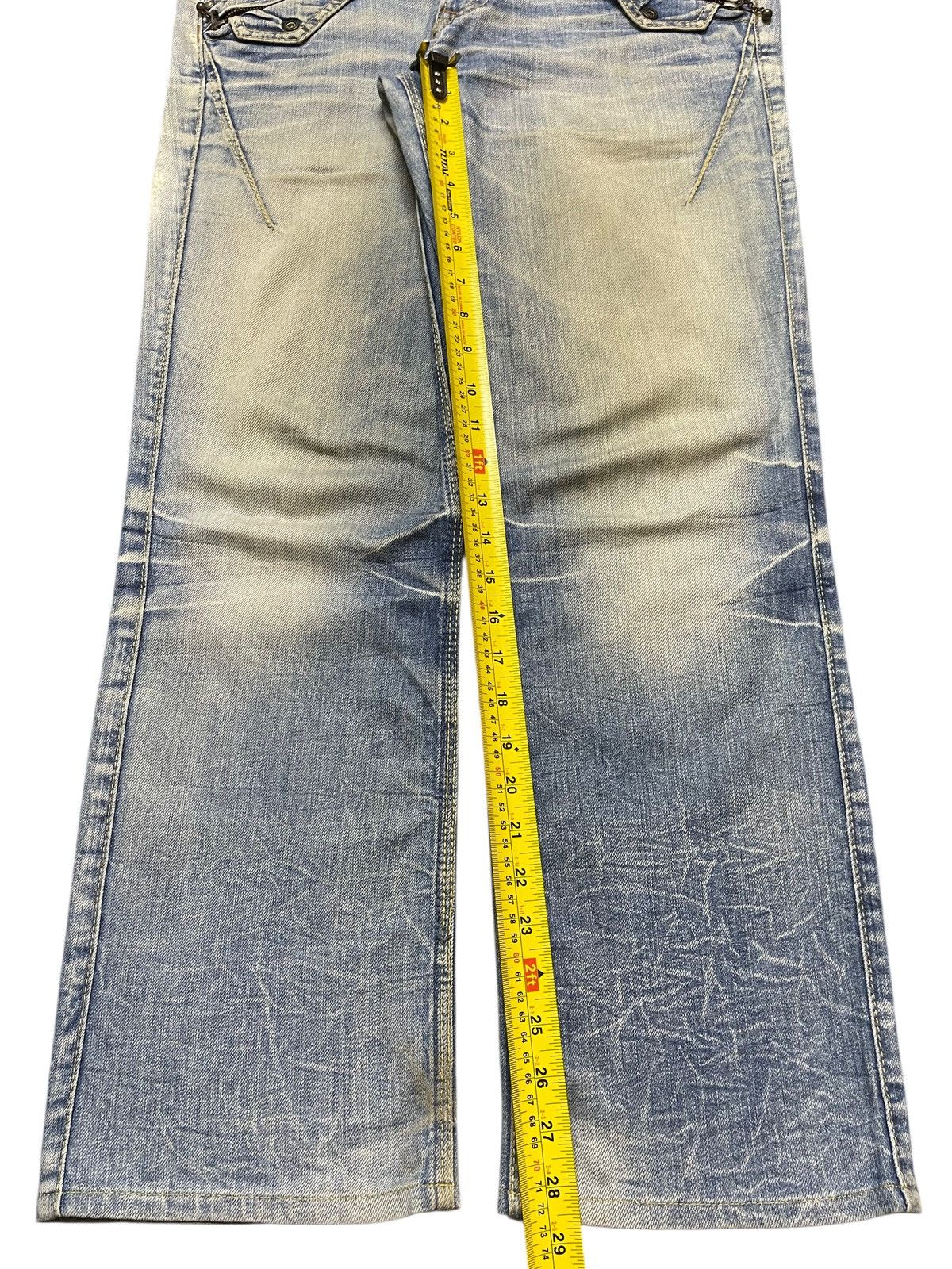 Nicole Club Vintage Nicole Club Mud Wash Faded Whisker Style Loose Jeans Size US 32 / EU 48 - 13 Thumbnail